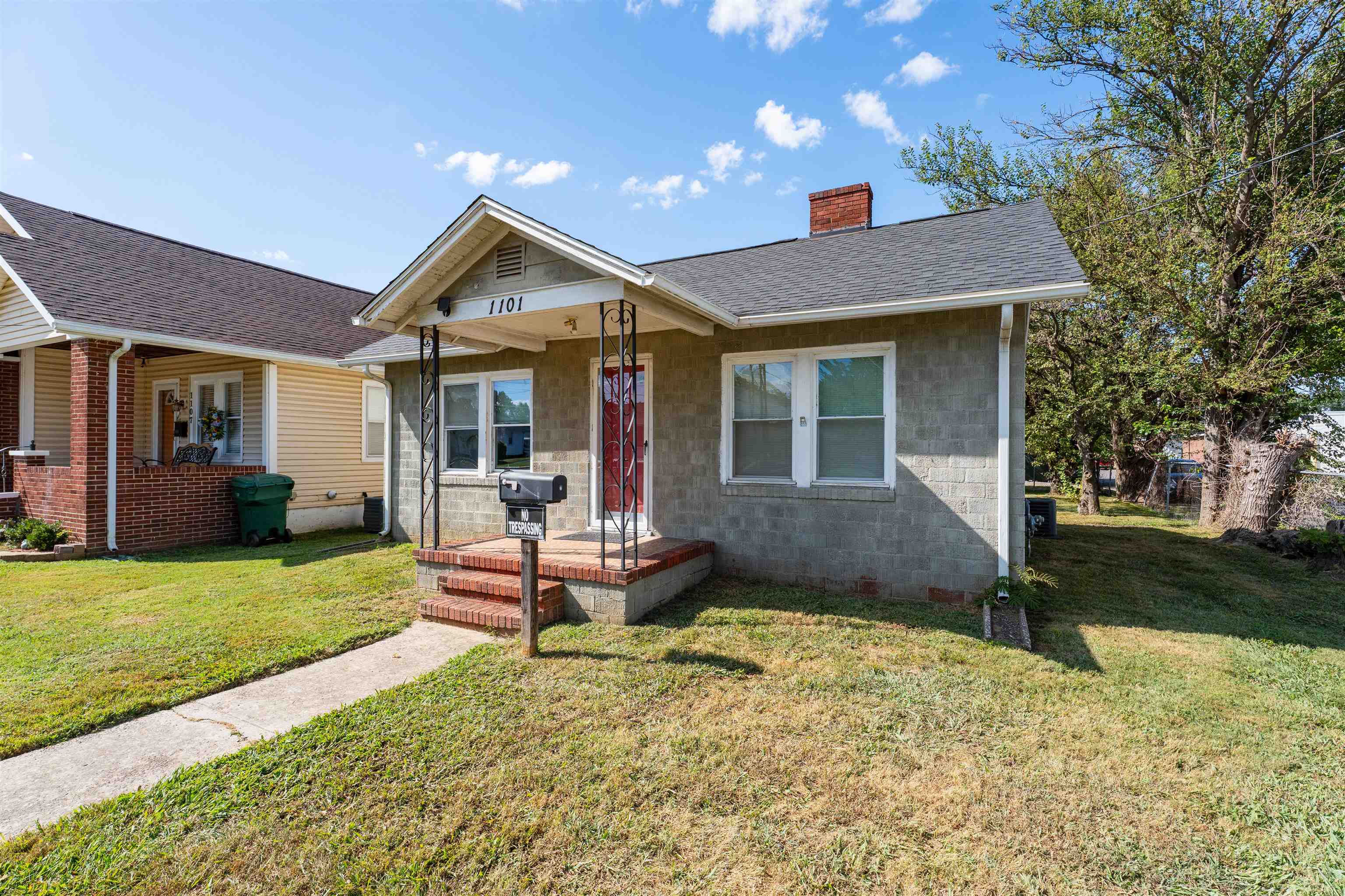 1101 W 11th Street, Owensboro, Kentucky 42301, 1 Bedroom Bedrooms, ,1 BathroomBathrooms,Single Family Residence,For Sale,W 11th Street,92939