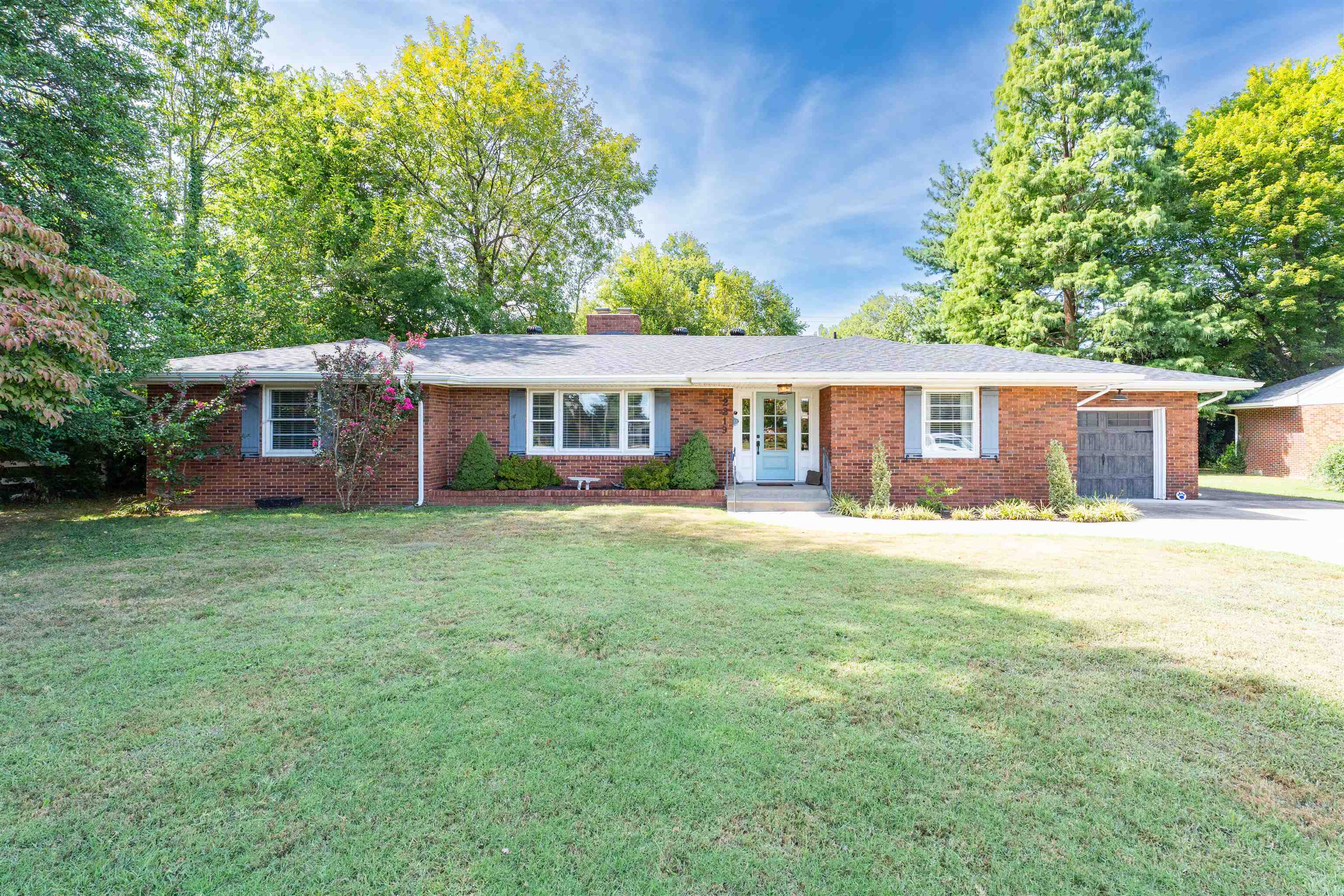 2219 Griffith Avenue, Owensboro, Kentucky 42301, 4 Bedrooms Bedrooms, ,2 BathroomsBathrooms,Single Family Residence,For Sale,Griffith Avenue,92948