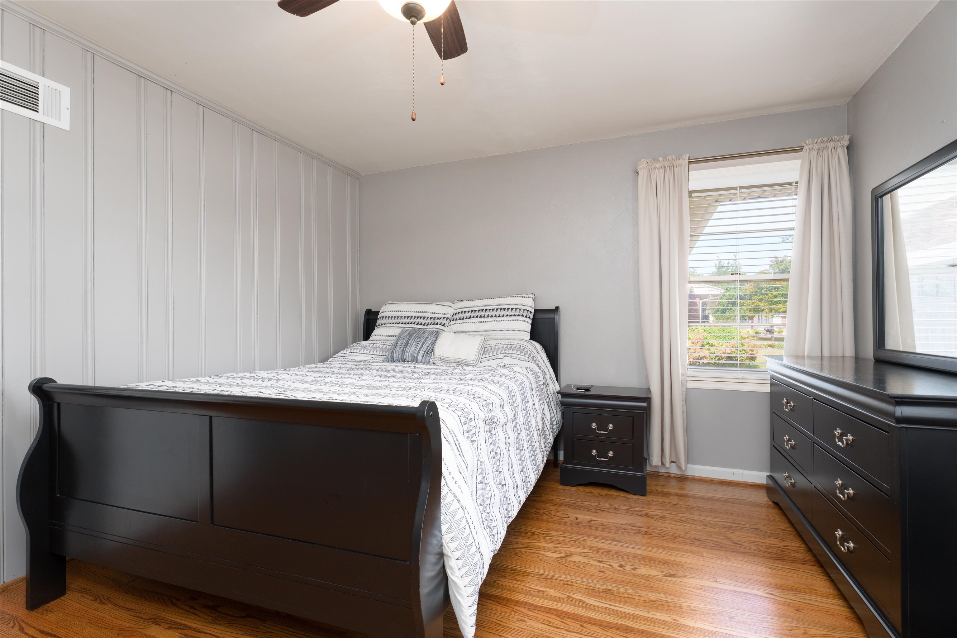 2219 Griffith Avenue, Owensboro, Kentucky 42301, 4 Bedrooms Bedrooms, ,2 BathroomsBathrooms,Single Family Residence,For Sale,Griffith Avenue,92948