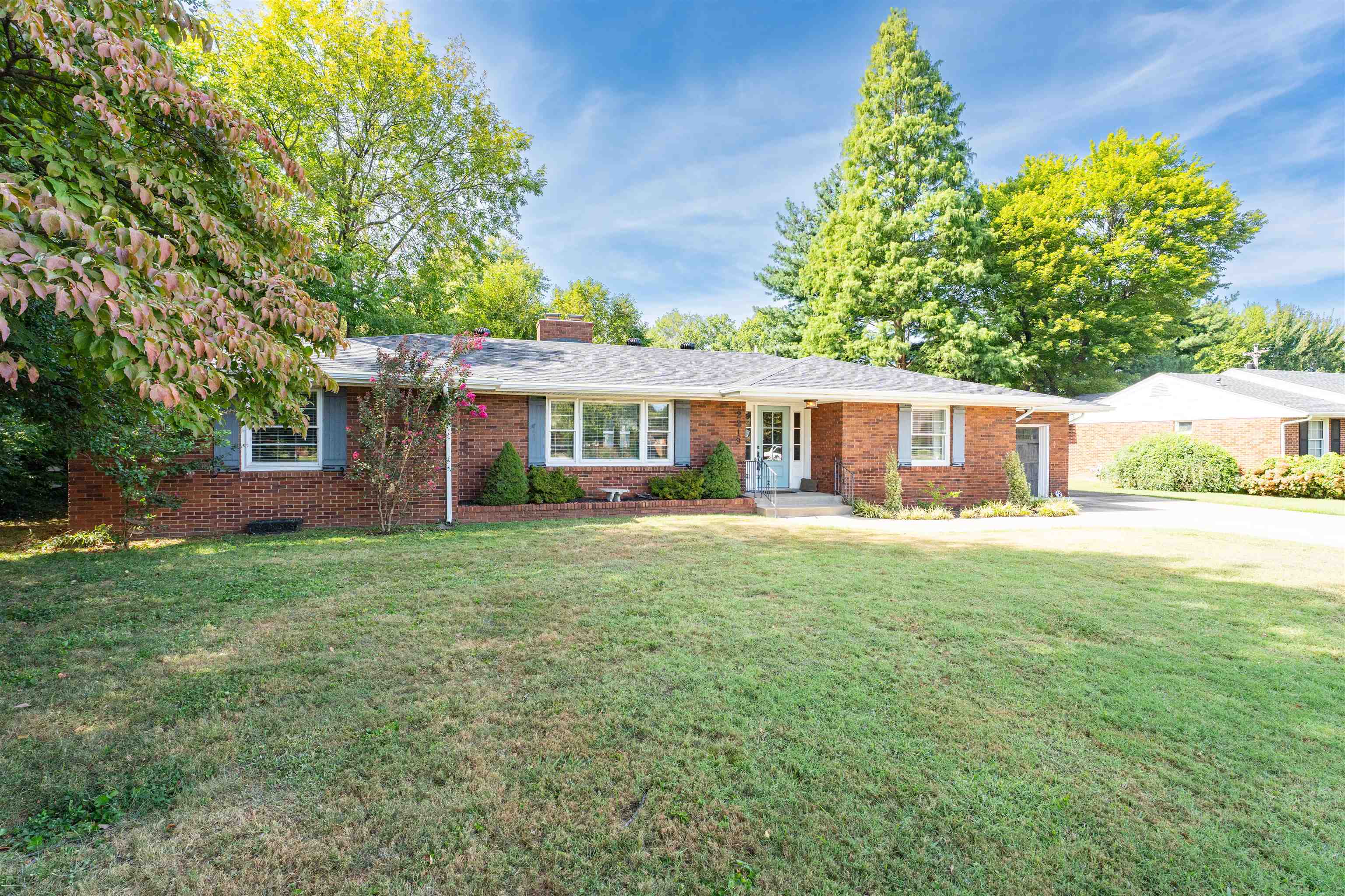 2219 Griffith Avenue, Owensboro, Kentucky 42301, 4 Bedrooms Bedrooms, ,2 BathroomsBathrooms,Single Family Residence,For Sale,Griffith Avenue,92948