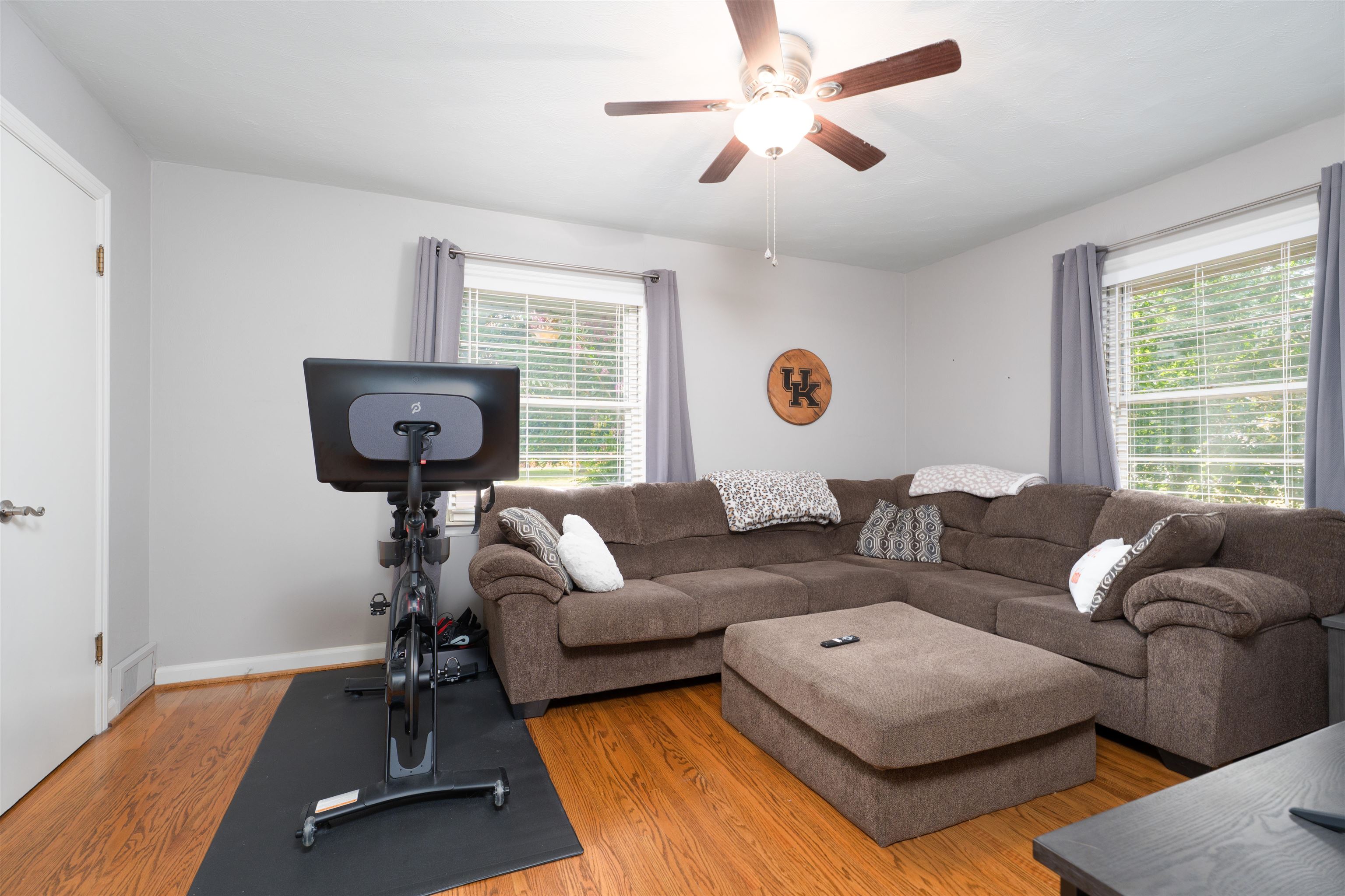 2219 Griffith Avenue, Owensboro, Kentucky 42301, 4 Bedrooms Bedrooms, ,2 BathroomsBathrooms,Single Family Residence,For Sale,Griffith Avenue,92948