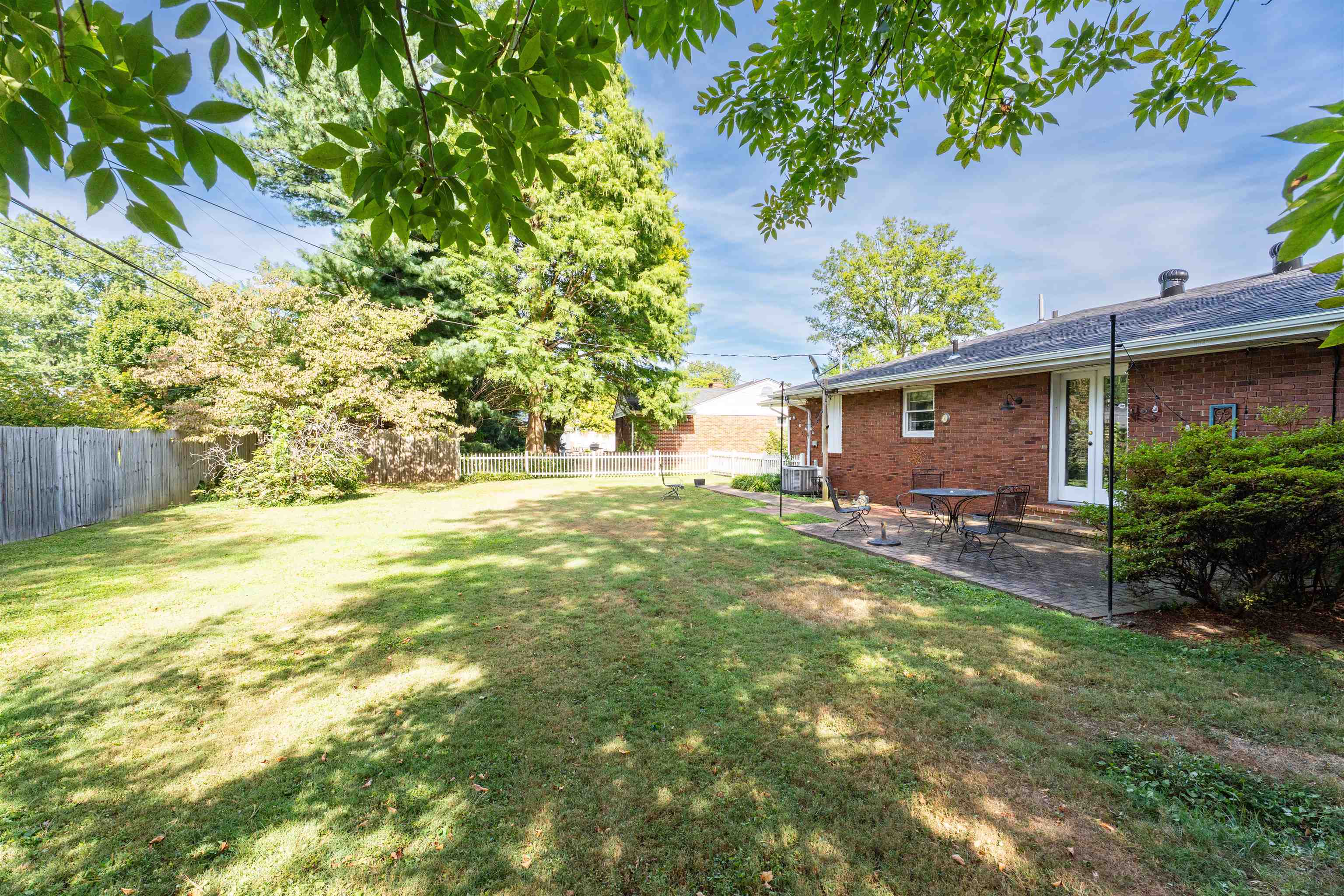 2219 Griffith Avenue, Owensboro, Kentucky 42301, 4 Bedrooms Bedrooms, ,2 BathroomsBathrooms,Single Family Residence,For Sale,Griffith Avenue,92948