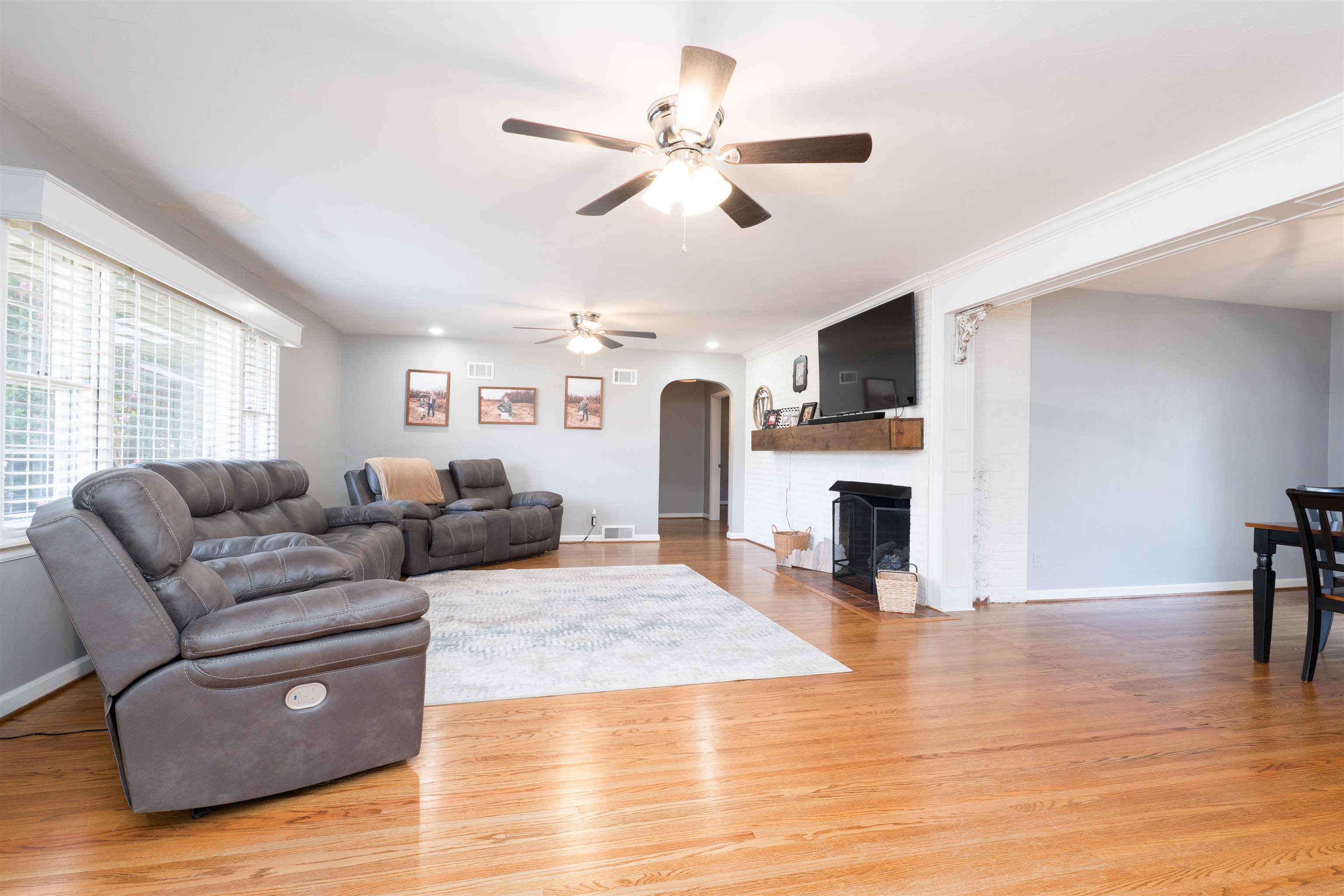 2219 Griffith Avenue, Owensboro, Kentucky 42301, 4 Bedrooms Bedrooms, ,2 BathroomsBathrooms,Single Family Residence,For Sale,Griffith Avenue,92948