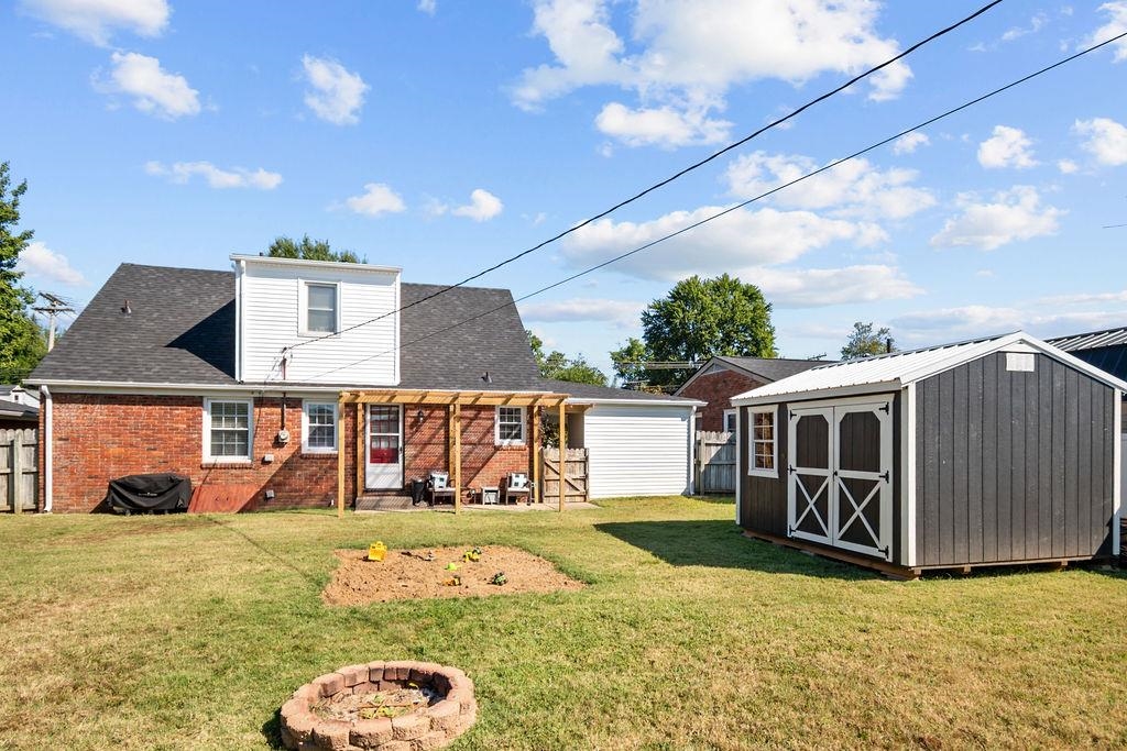 430 Booth Ave, Owensboro, Kentucky 42301, 4 Bedrooms Bedrooms, ,2 BathroomsBathrooms,Single Family Residence,For Sale,Booth Ave,92955