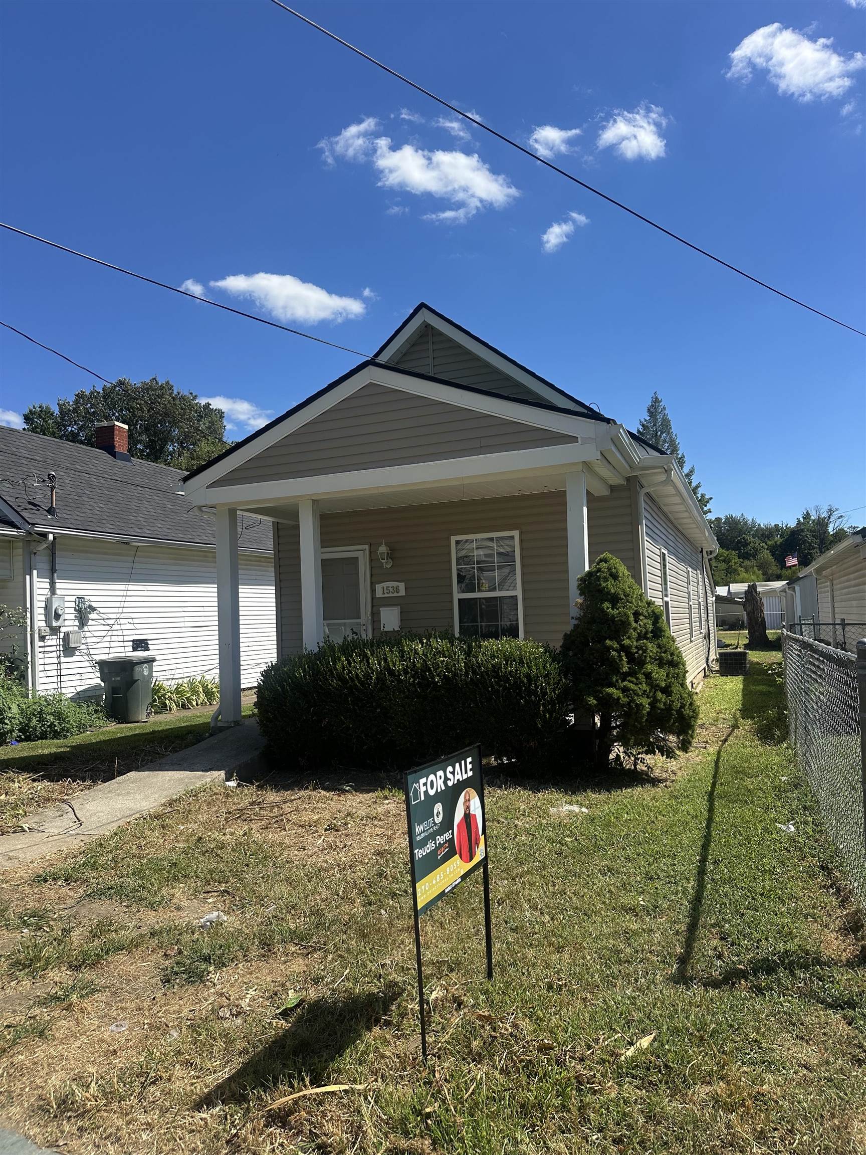 1536 20th St, Owensboro, Kentucky 42303, 2 Bedrooms Bedrooms, ,1 BathroomBathrooms,Single Family Residence,For Sale,20th St,92956