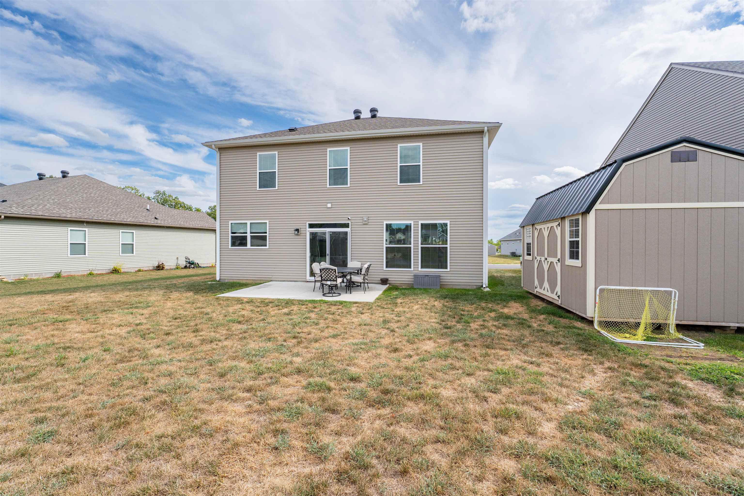 1045 Quartz Drive, Owensboro, Kentucky 42301, 4 Bedrooms Bedrooms, ,2 BathroomsBathrooms,Single Family Residence,For Sale,Quartz Drive,92957