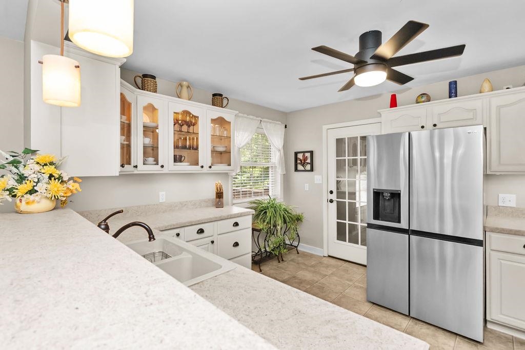 2909 Pleasant Heights Lane, Owensboro, Kentucky 42303, 4 Bedrooms Bedrooms, ,2 BathroomsBathrooms,Single Family Residence,For Sale,Pleasant Heights Lane,92962