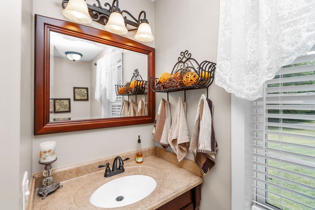 2909 Pleasant Heights Lane, Owensboro, Kentucky 42303, 4 Bedrooms Bedrooms, ,2 BathroomsBathrooms,Single Family Residence,For Sale,Pleasant Heights Lane,92962