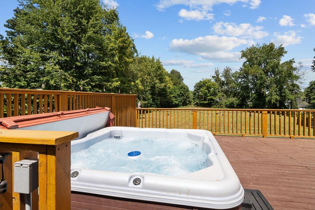 2909 Pleasant Heights Lane, Owensboro, Kentucky 42303, 4 Bedrooms Bedrooms, ,2 BathroomsBathrooms,Single Family Residence,For Sale,Pleasant Heights Lane,92962