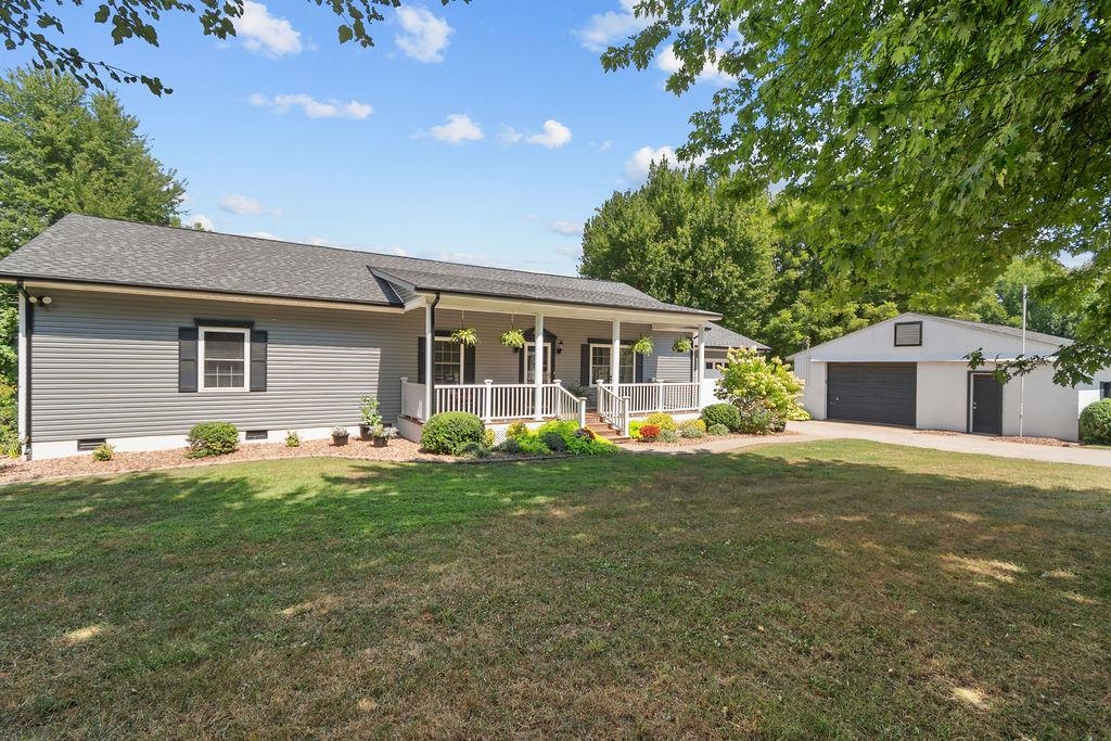2909 Pleasant Heights Lane, Owensboro, Kentucky 42303, 4 Bedrooms Bedrooms, ,2 BathroomsBathrooms,Single Family Residence,For Sale,Pleasant Heights Lane,92962