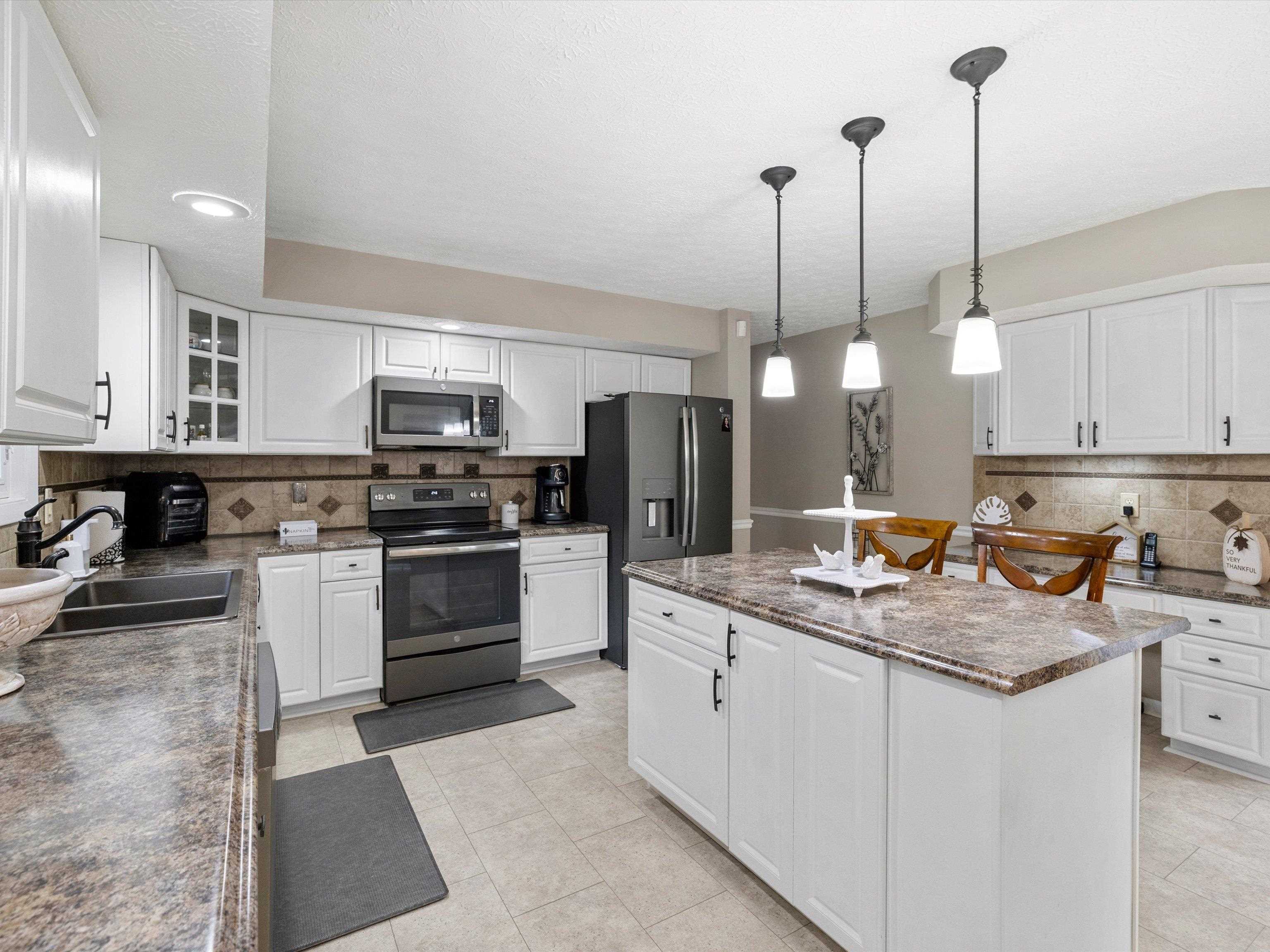 1644 John Pate Rd, Lewisport, Kentucky 42351, 3 Bedrooms Bedrooms, ,3 BathroomsBathrooms,Single Family Residence,For Sale,John Pate Rd,92963