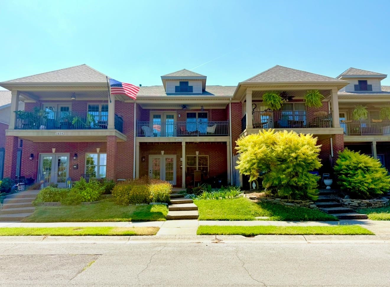 1618 Lock Ave, Owensboro, Kentucky 42301, 3 Bedrooms Bedrooms, ,2 BathroomsBathrooms,Townhouse,For Sale,Lock Ave,92968