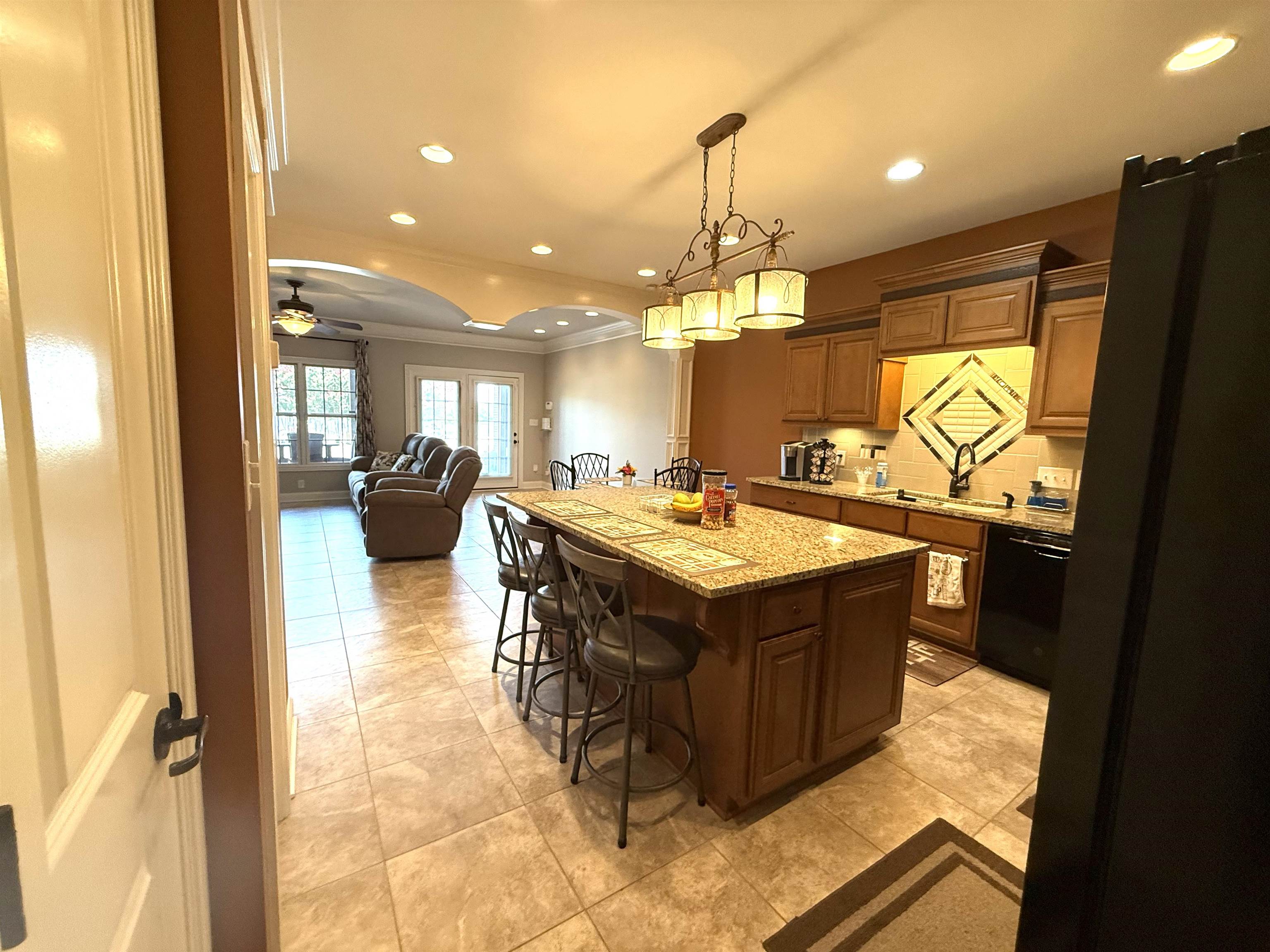 1618 Lock Ave, Owensboro, Kentucky 42301, 3 Bedrooms Bedrooms, ,2 BathroomsBathrooms,Townhouse,For Sale,Lock Ave,92968
