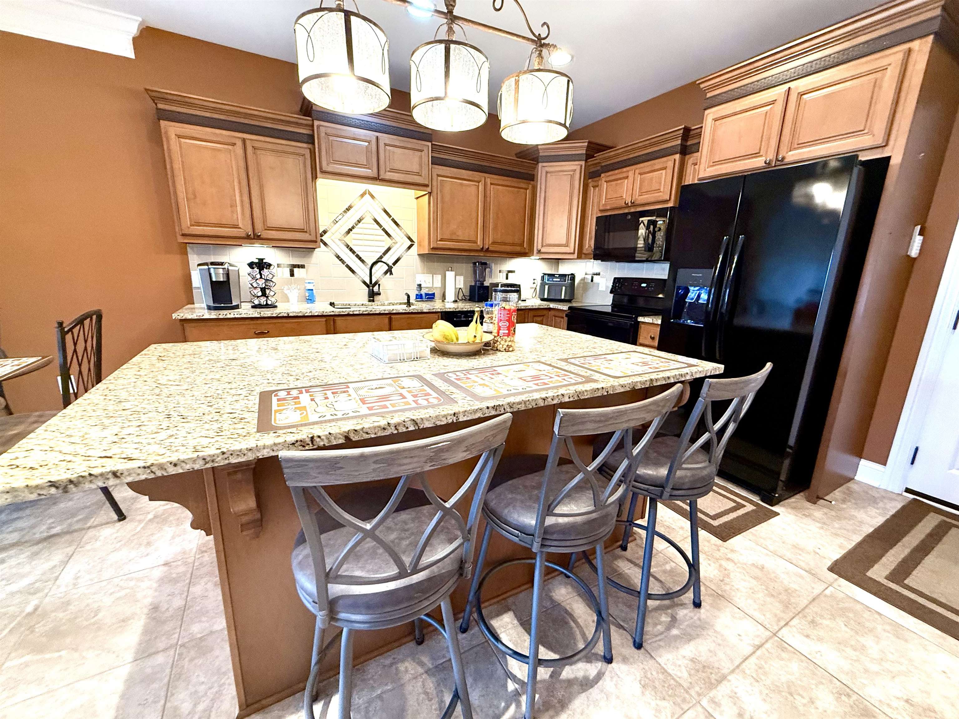 1618 Lock Ave, Owensboro, Kentucky 42301, 3 Bedrooms Bedrooms, ,2 BathroomsBathrooms,Townhouse,For Sale,Lock Ave,92968