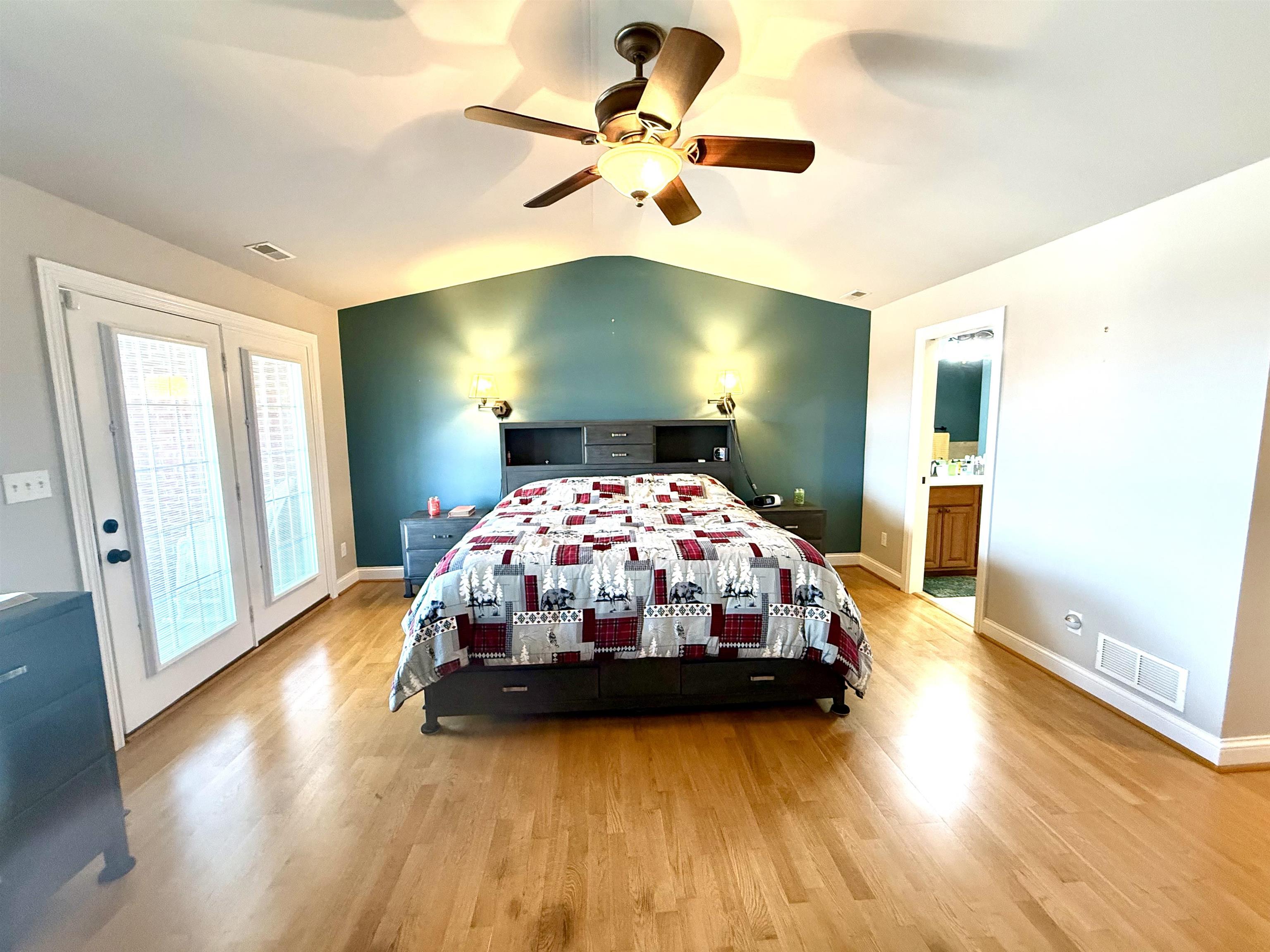 1618 Lock Ave, Owensboro, Kentucky 42301, 3 Bedrooms Bedrooms, ,2 BathroomsBathrooms,Townhouse,For Sale,Lock Ave,92968