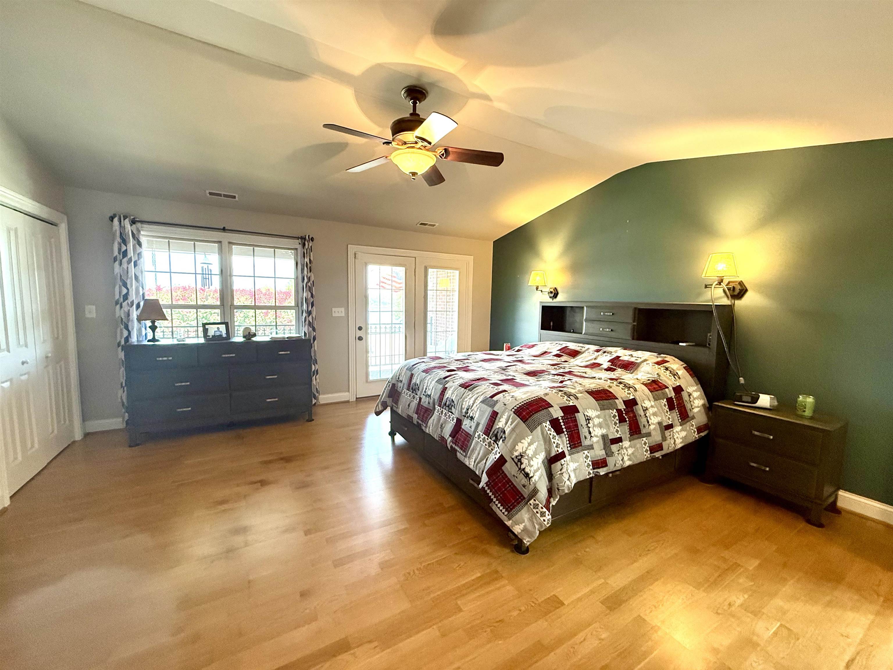 1618 Lock Ave, Owensboro, Kentucky 42301, 3 Bedrooms Bedrooms, ,2 BathroomsBathrooms,Townhouse,For Sale,Lock Ave,92968