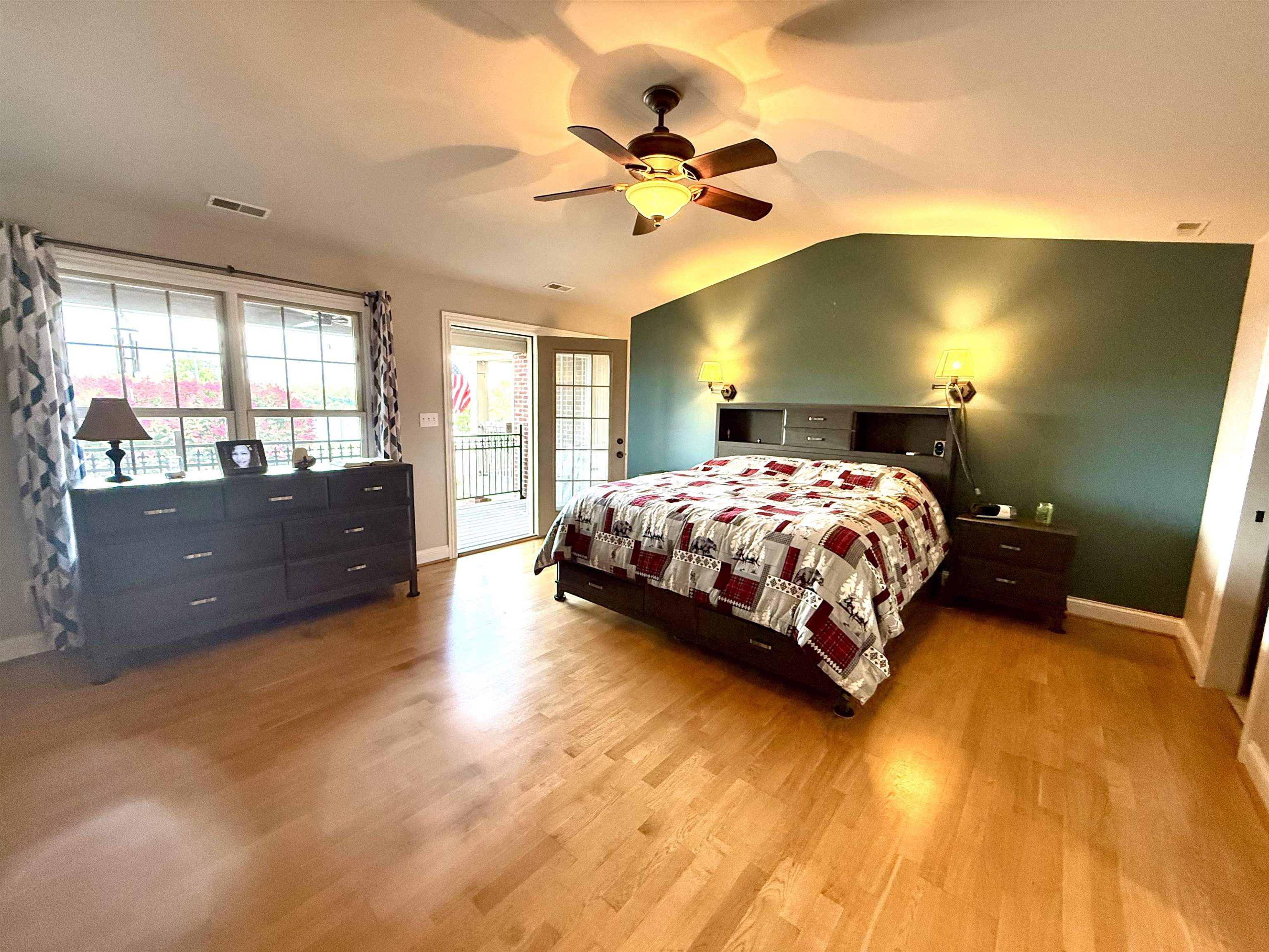 1618 Lock Ave, Owensboro, Kentucky 42301, 3 Bedrooms Bedrooms, ,2 BathroomsBathrooms,Townhouse,For Sale,Lock Ave,92968