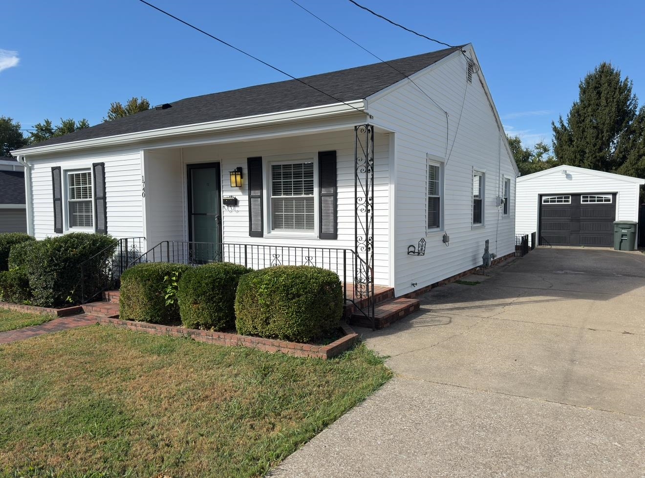 1740 S. Griffith Ave., Owensboro, Kentucky 42301, 3 Bedrooms Bedrooms, ,2 BathroomsBathrooms,Single Family Residence,For Sale,S. Griffith Ave.,92969