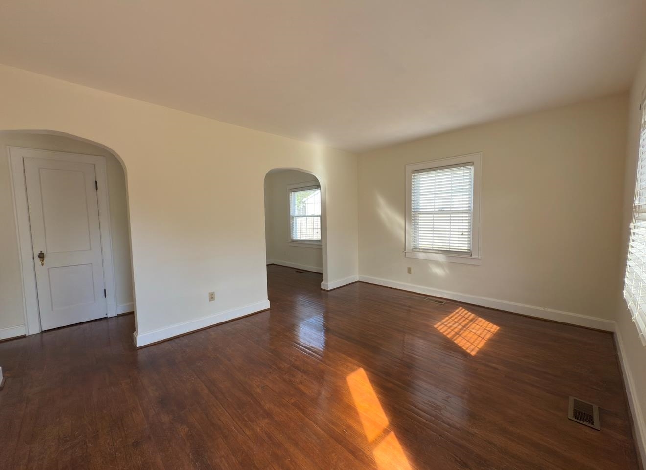 1740 S. Griffith Ave., Owensboro, Kentucky 42301, 3 Bedrooms Bedrooms, ,2 BathroomsBathrooms,Single Family Residence,For Sale,S. Griffith Ave.,92969