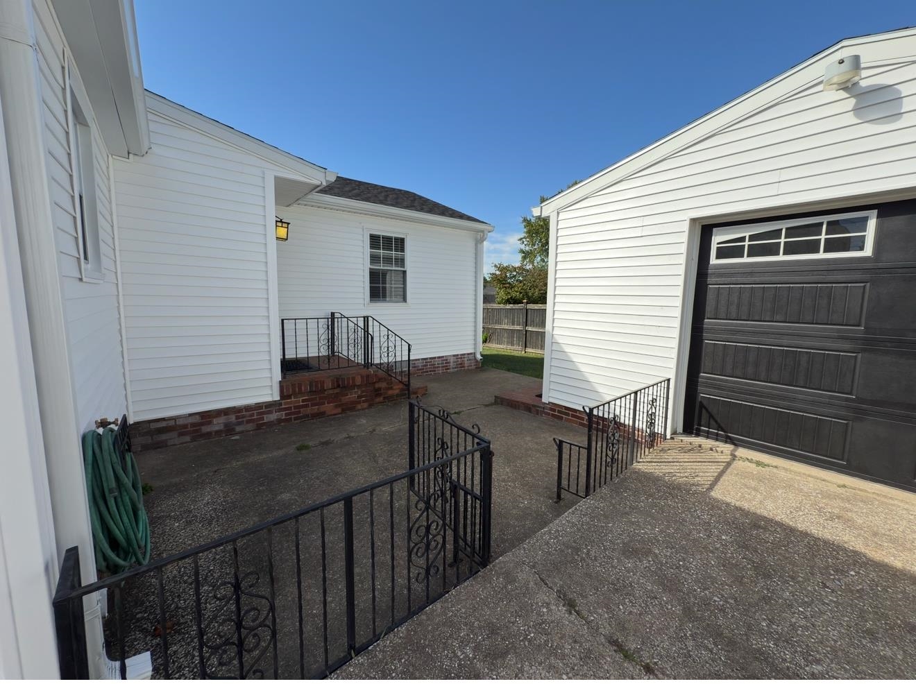 1740 S. Griffith Ave., Owensboro, Kentucky 42301, 3 Bedrooms Bedrooms, ,2 BathroomsBathrooms,Single Family Residence,For Sale,S. Griffith Ave.,92969