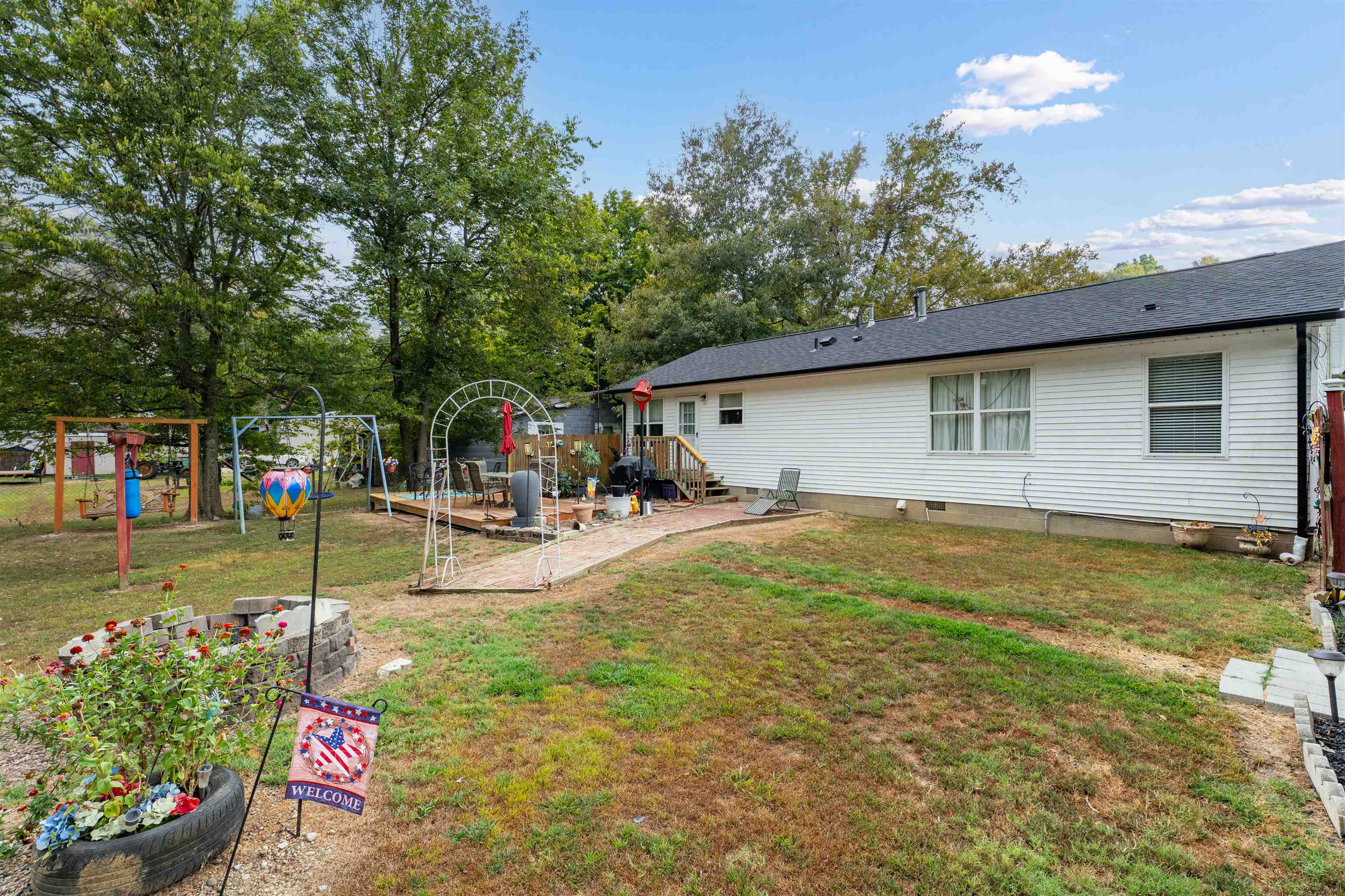 7251 Highway 81, Owensboro, Kentucky 42301, 3 Bedrooms Bedrooms, ,2 BathroomsBathrooms,Single Family Residence,For Sale,Highway 81,92972