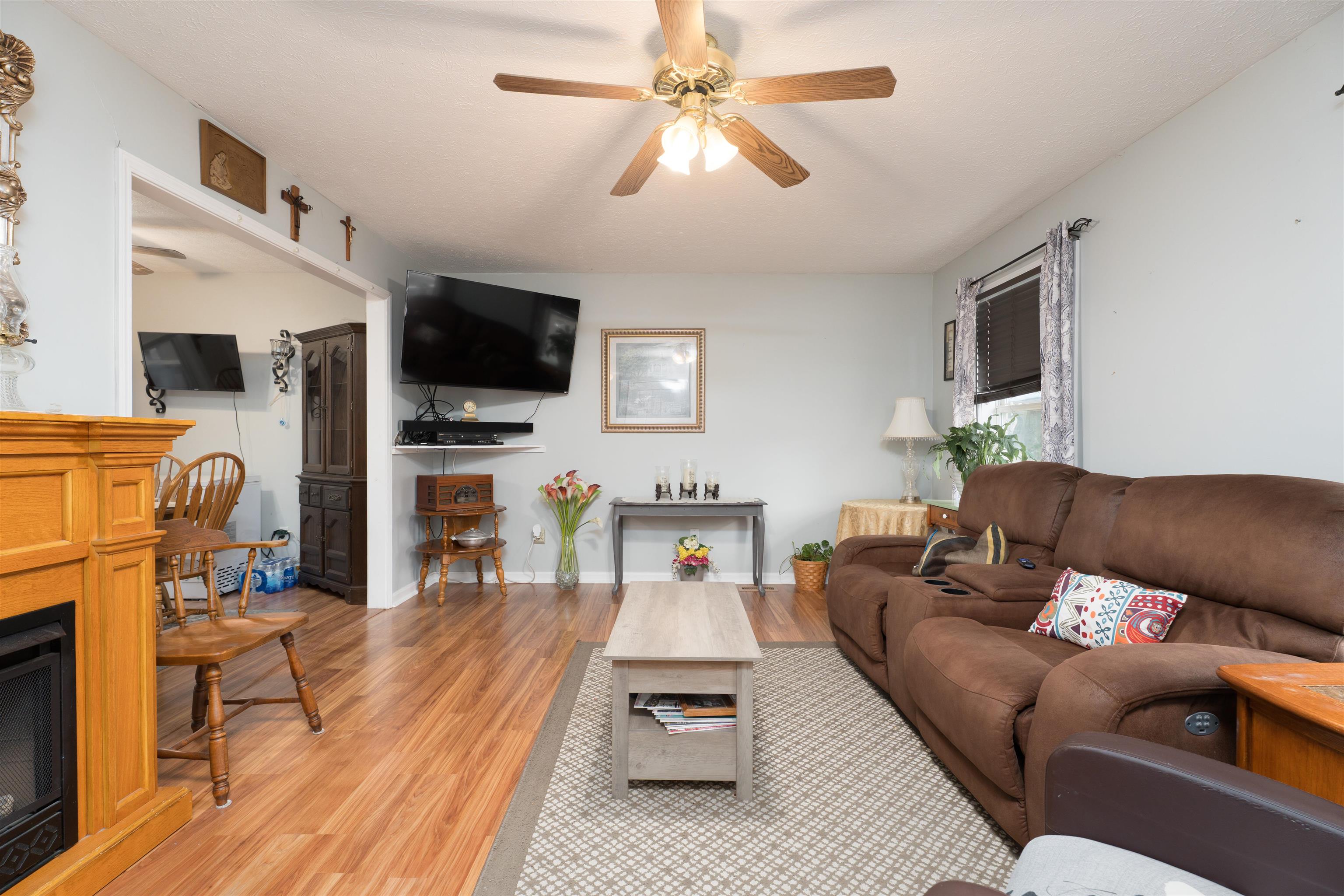 7251 Highway 81, Owensboro, Kentucky 42301, 3 Bedrooms Bedrooms, ,2 BathroomsBathrooms,Single Family Residence,For Sale,Highway 81,92972