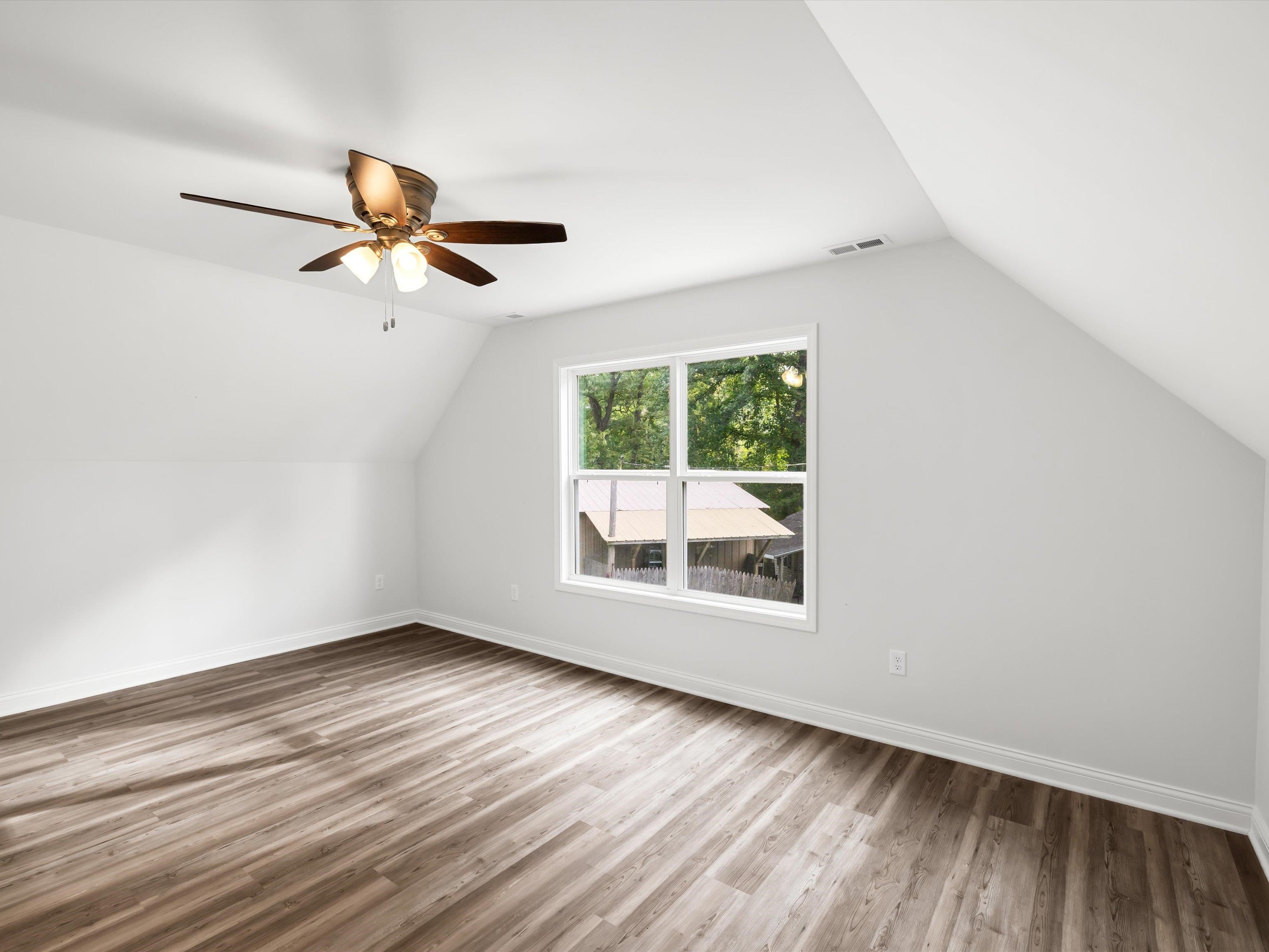 1084 Pleasure Point E, Maceo, Kentucky 42355, 2 Bedrooms Bedrooms, ,1 BathroomBathrooms,Single Family Residence,For Sale,Pleasure Point E,92976