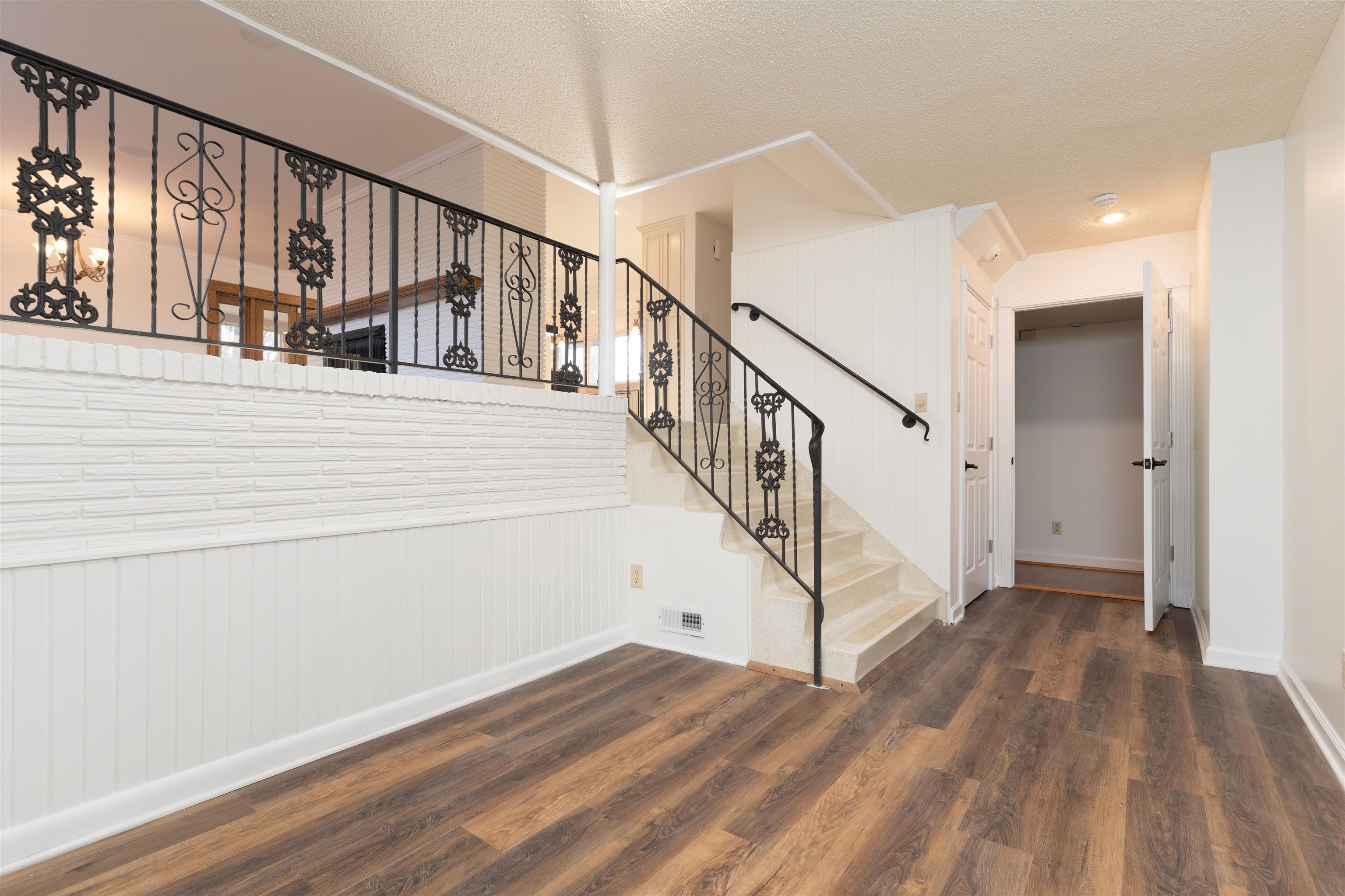 4459 Greenacre Dr., Owensboro, Kentucky 42303, 5 Bedrooms Bedrooms, ,3 BathroomsBathrooms,Single Family Residence,For Sale,Greenacre Dr.,92978