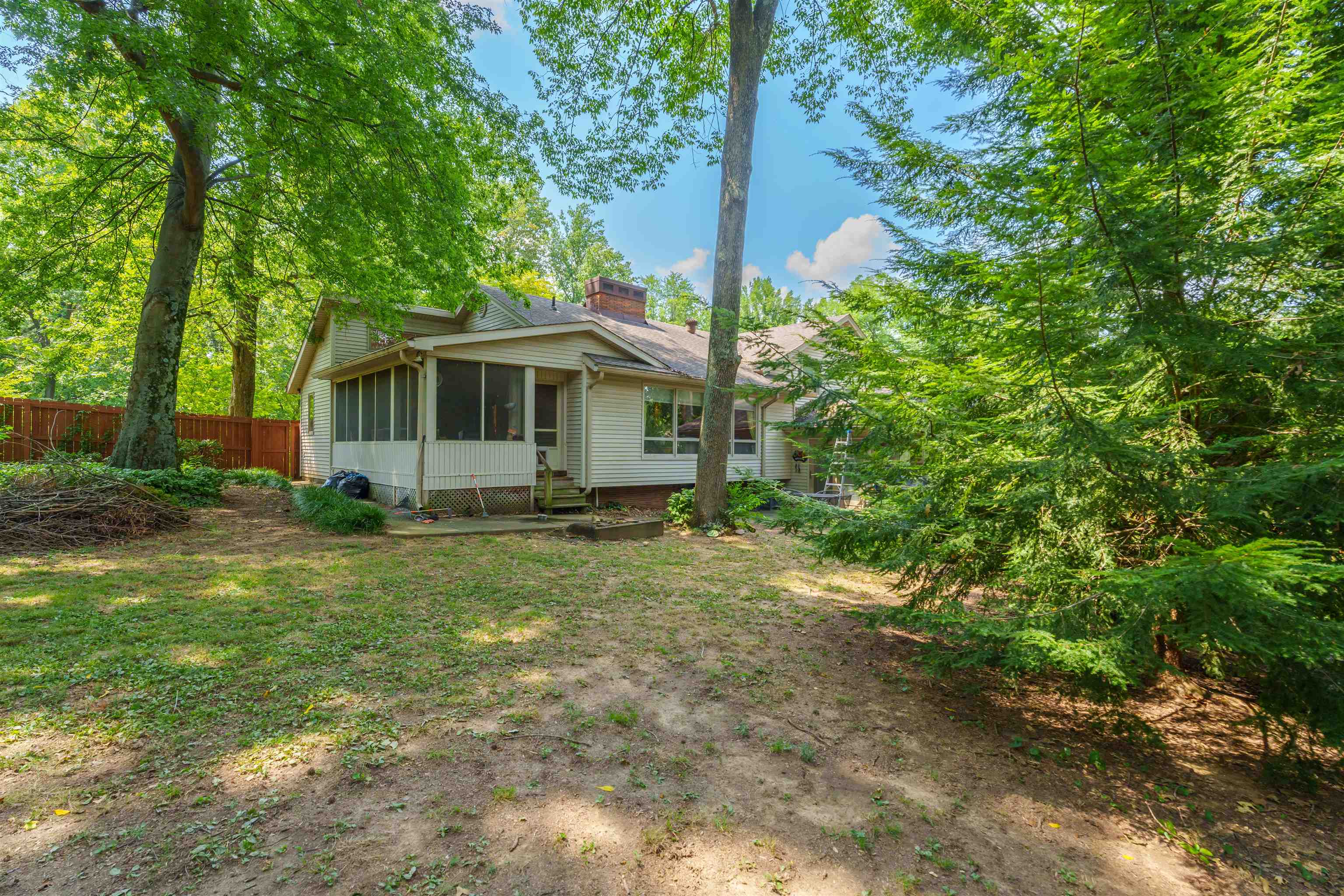 4459 Greenacre Dr., Owensboro, Kentucky 42303, 5 Bedrooms Bedrooms, ,3 BathroomsBathrooms,Single Family Residence,For Sale,Greenacre Dr.,92978