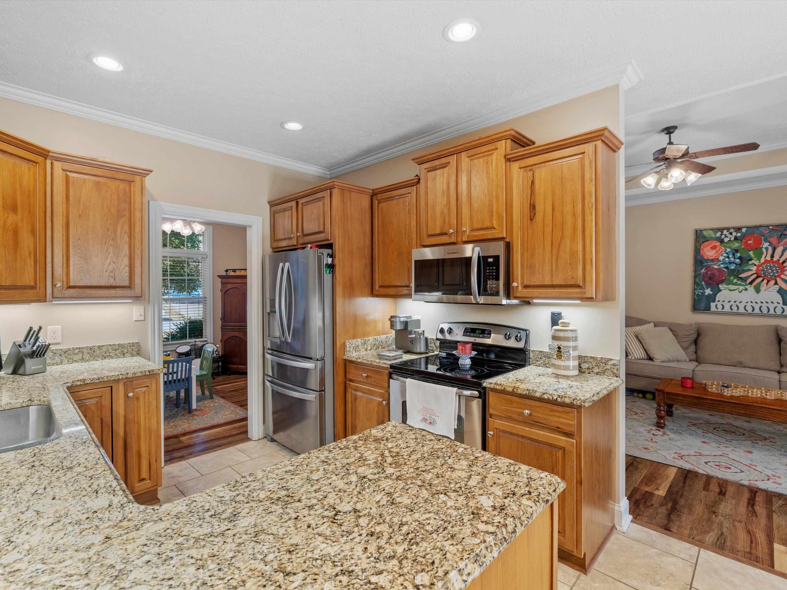 4339 Saddlebrooke Trail, Owensboro, Kentucky 42303, 3 Bedrooms Bedrooms, ,2 BathroomsBathrooms,Single Family Residence,For Sale,Saddlebrooke Trail,92985