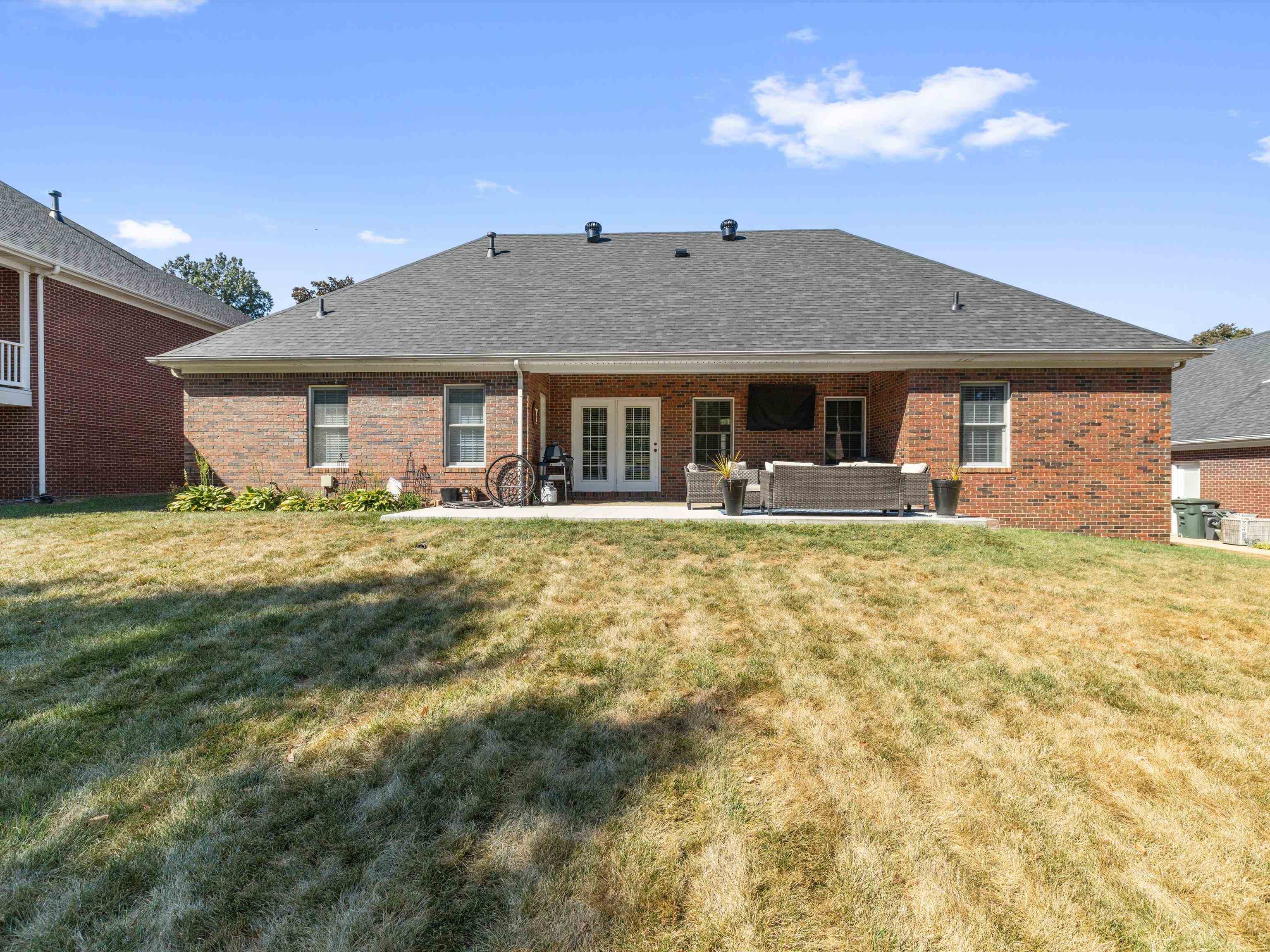 4339 Saddlebrooke Trail, Owensboro, Kentucky 42303, 3 Bedrooms Bedrooms, ,2 BathroomsBathrooms,Single Family Residence,For Sale,Saddlebrooke Trail,92985