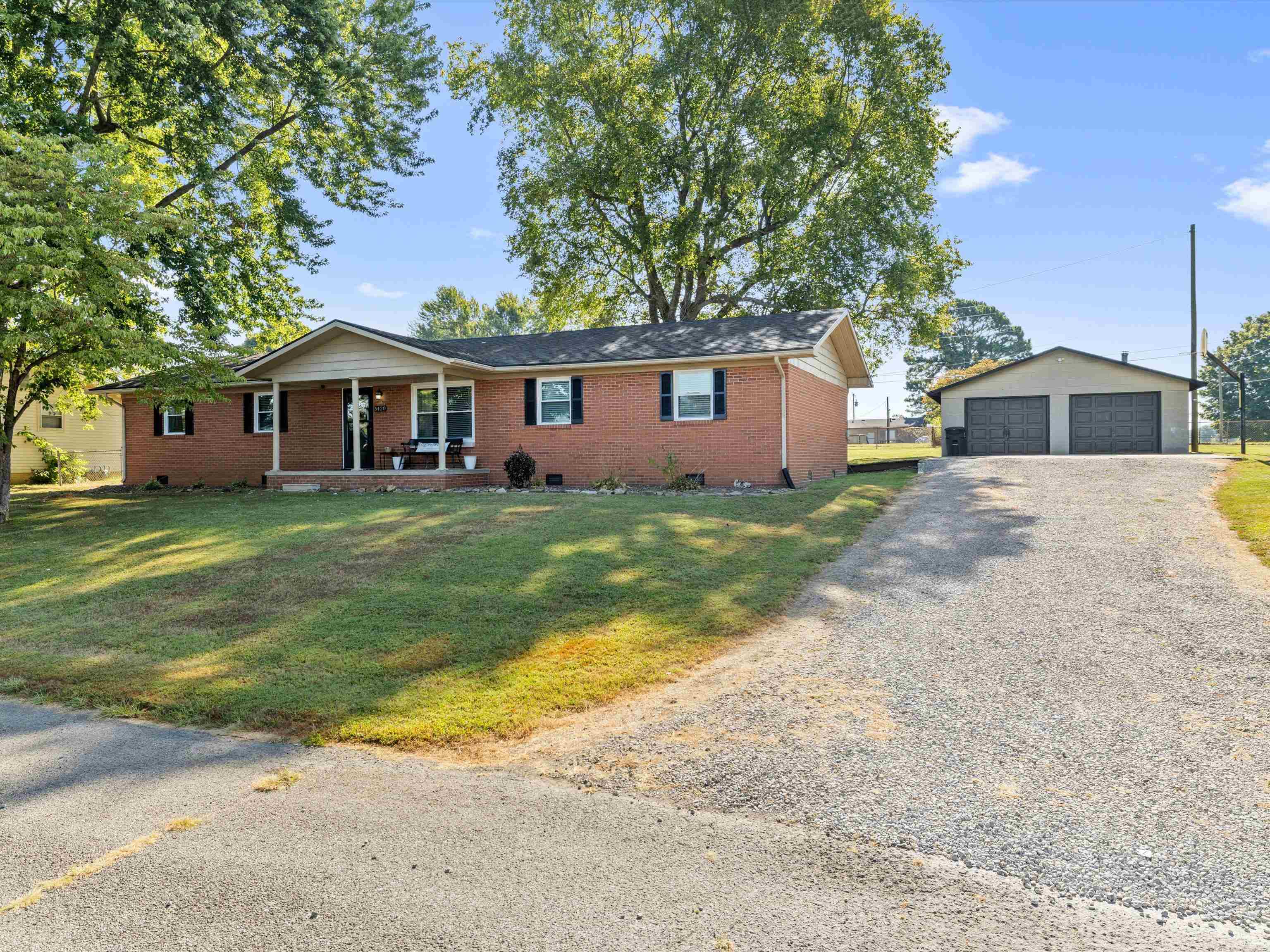 5420 Webster Lane, Owensboro, Kentucky 42303, 4 Bedrooms Bedrooms, ,2 BathroomsBathrooms,Single Family Residence,For Sale,Webster Lane,92986