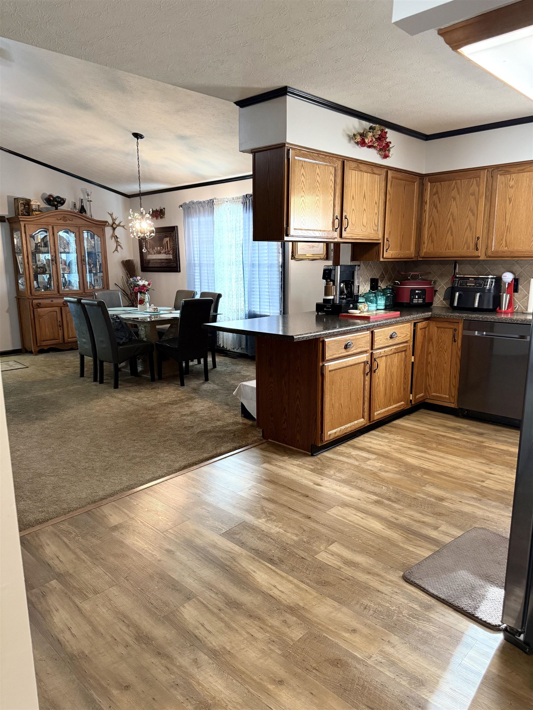 3700 War Admiral Dr, Owensboro, Kentucky 42303, 3 Bedrooms Bedrooms, ,2 BathroomsBathrooms,Single Family Residence,For Sale,War Admiral Dr,92991