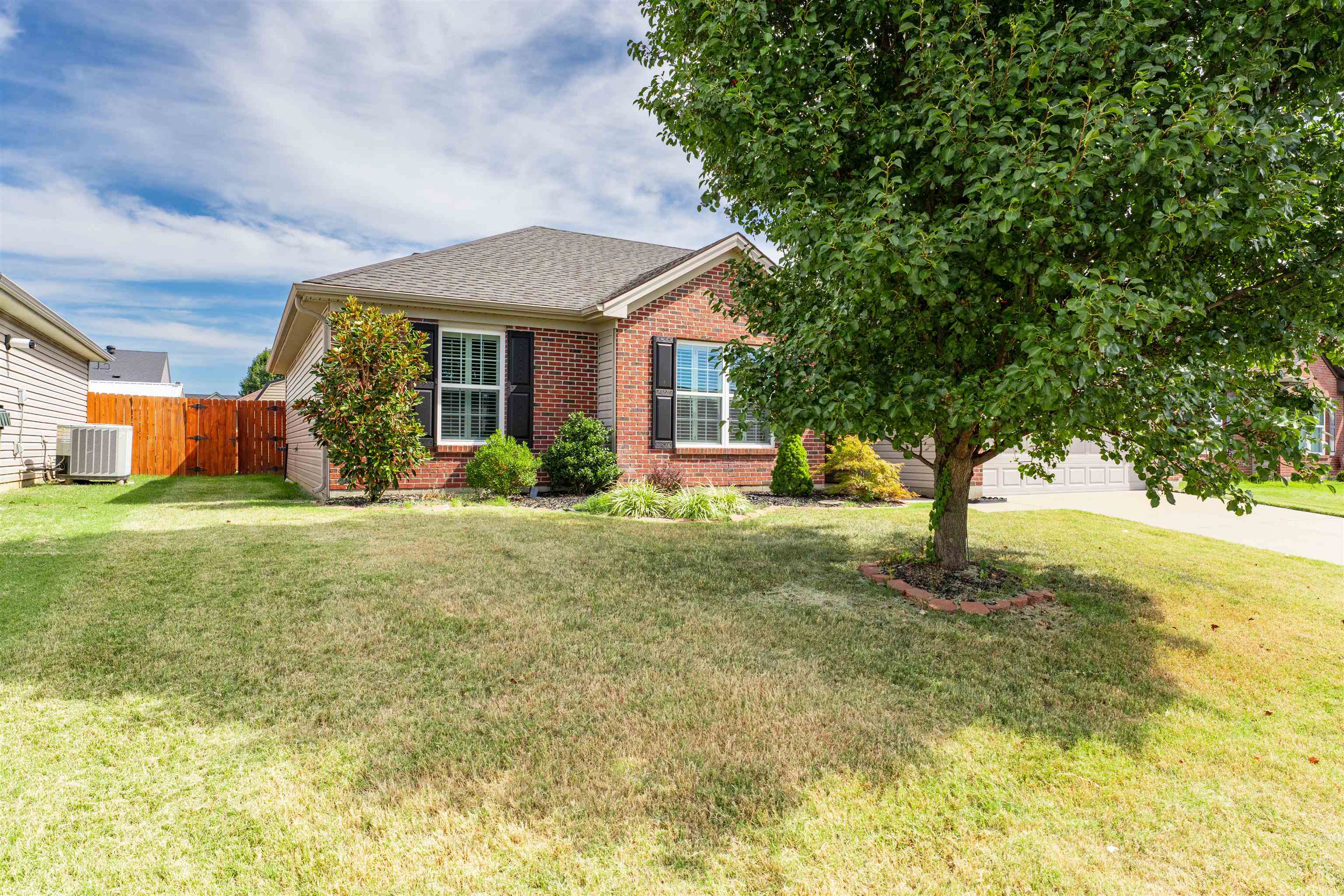 4825 Bernheim Dr, Owensboro, Kentucky 42301, 3 Bedrooms Bedrooms, ,2 BathroomsBathrooms,Single Family Residence,For Sale,Bernheim Dr,92993