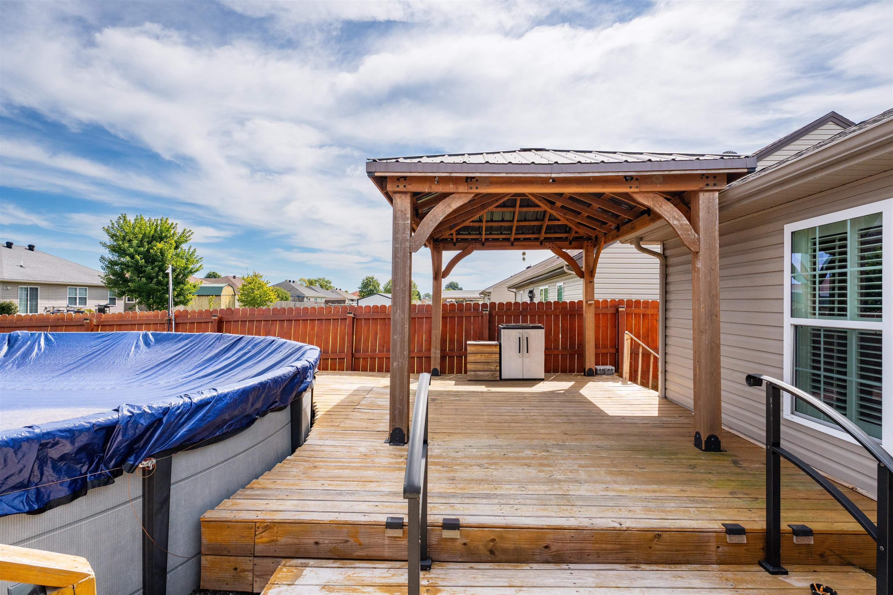 4825 Bernheim Dr, Owensboro, Kentucky 42301, 3 Bedrooms Bedrooms, ,2 BathroomsBathrooms,Single Family Residence,For Sale,Bernheim Dr,92993