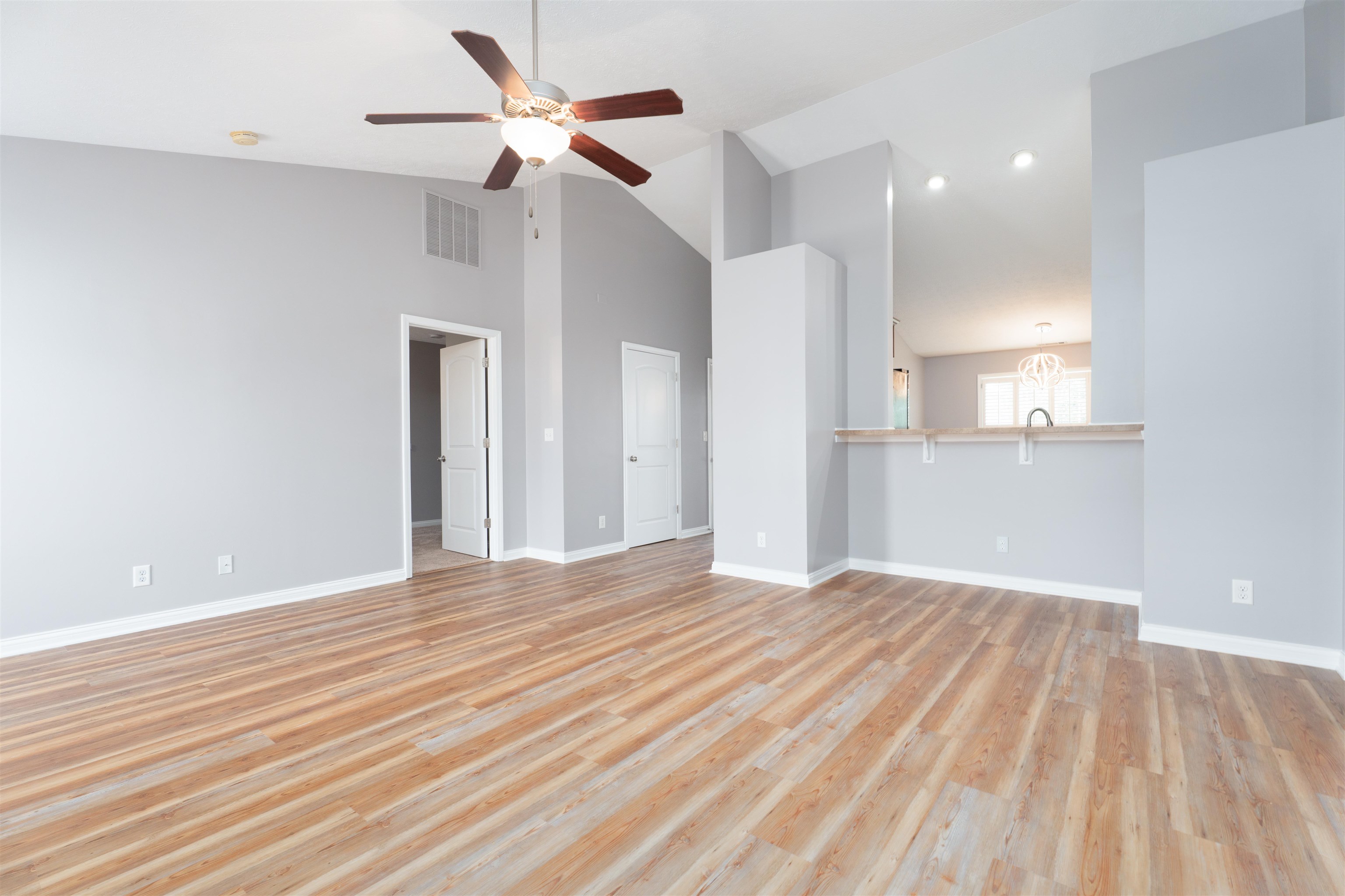 4825 Bernheim Dr, Owensboro, Kentucky 42301, 3 Bedrooms Bedrooms, ,2 BathroomsBathrooms,Single Family Residence,For Sale,Bernheim Dr,92993
