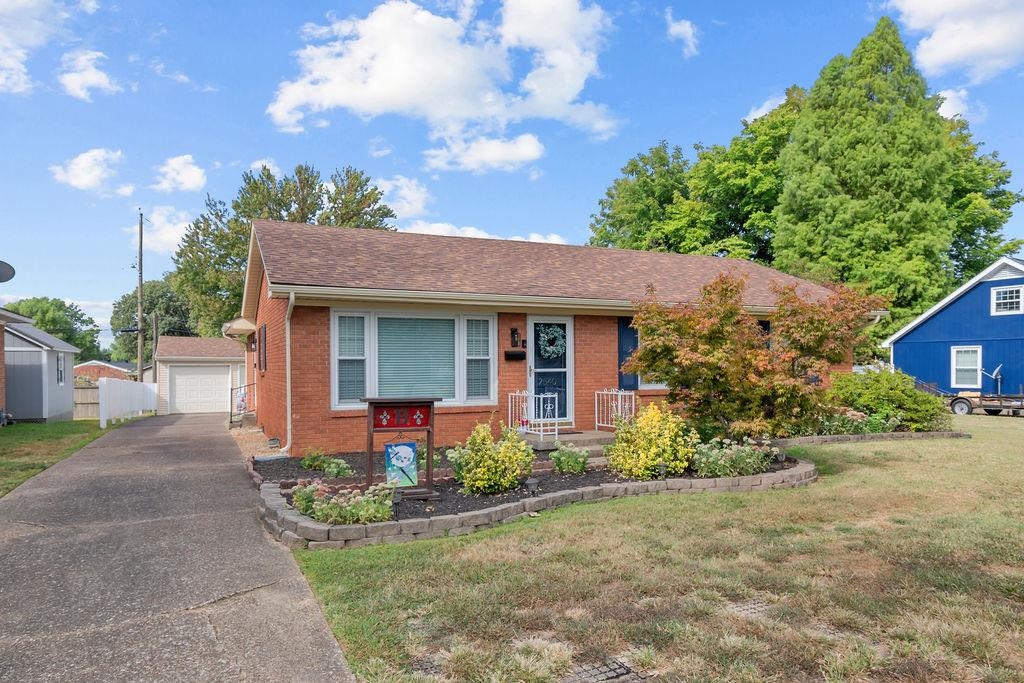 2540 Old Hartford Road, Owensboro, Kentucky 42303, 3 Bedrooms Bedrooms, ,1 BathroomBathrooms,Single Family Residence,For Sale,Old Hartford Road,92995