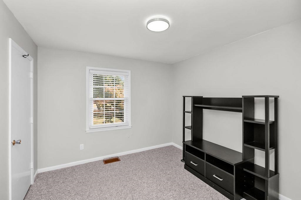 2540 Old Hartford Road, Owensboro, Kentucky 42303, 3 Bedrooms Bedrooms, ,1 BathroomBathrooms,Single Family Residence,For Sale,Old Hartford Road,92995