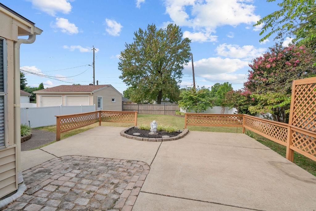 2540 Old Hartford Road, Owensboro, Kentucky 42303, 3 Bedrooms Bedrooms, ,1 BathroomBathrooms,Single Family Residence,For Sale,Old Hartford Road,92995