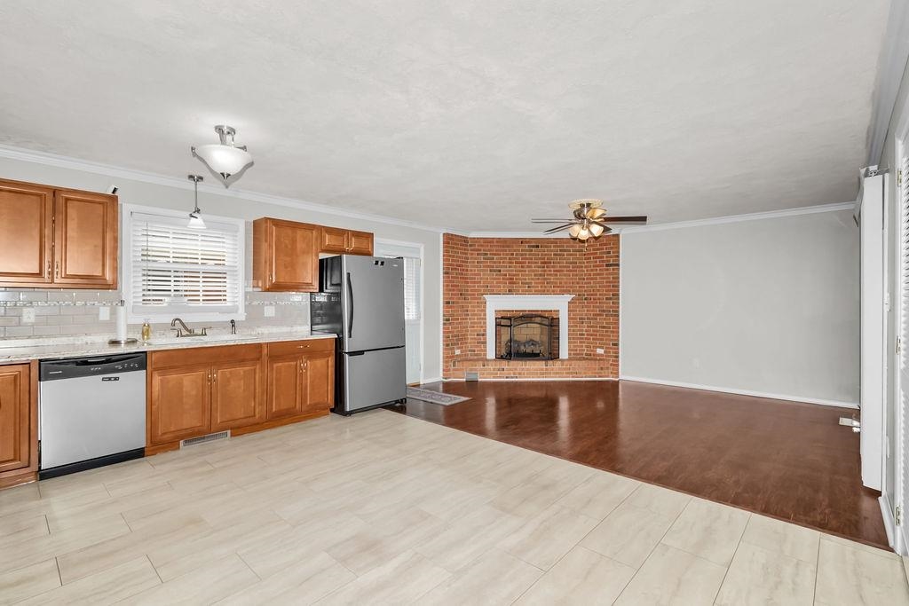 2540 Old Hartford Road, Owensboro, Kentucky 42303, 3 Bedrooms Bedrooms, ,1 BathroomBathrooms,Single Family Residence,For Sale,Old Hartford Road,92995