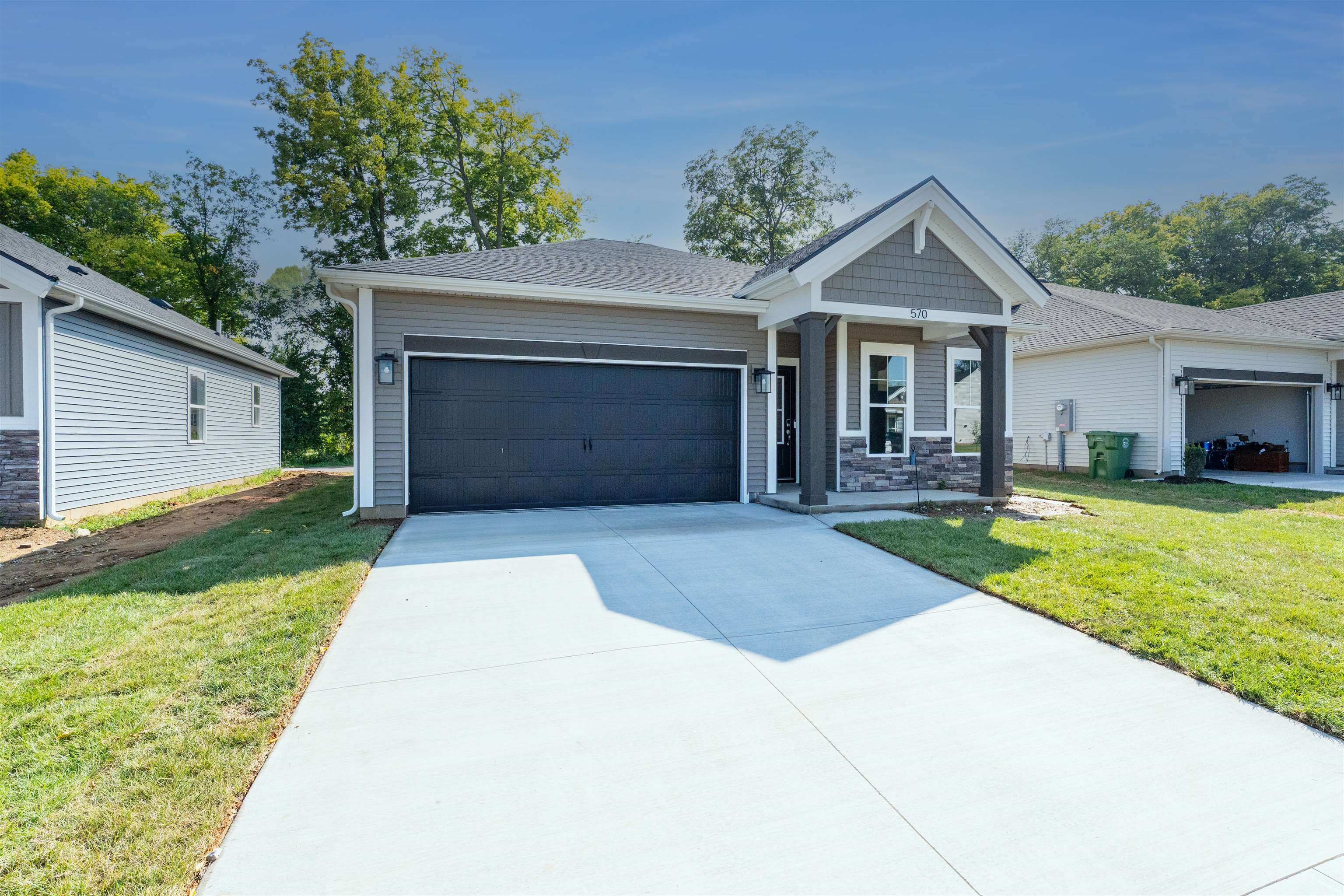 570 Alabaster Lane, Owensboro, Kentucky 42301, 3 Bedrooms Bedrooms, ,2 BathroomsBathrooms,Single Family Residence,For Sale,Alabaster Lane,92997