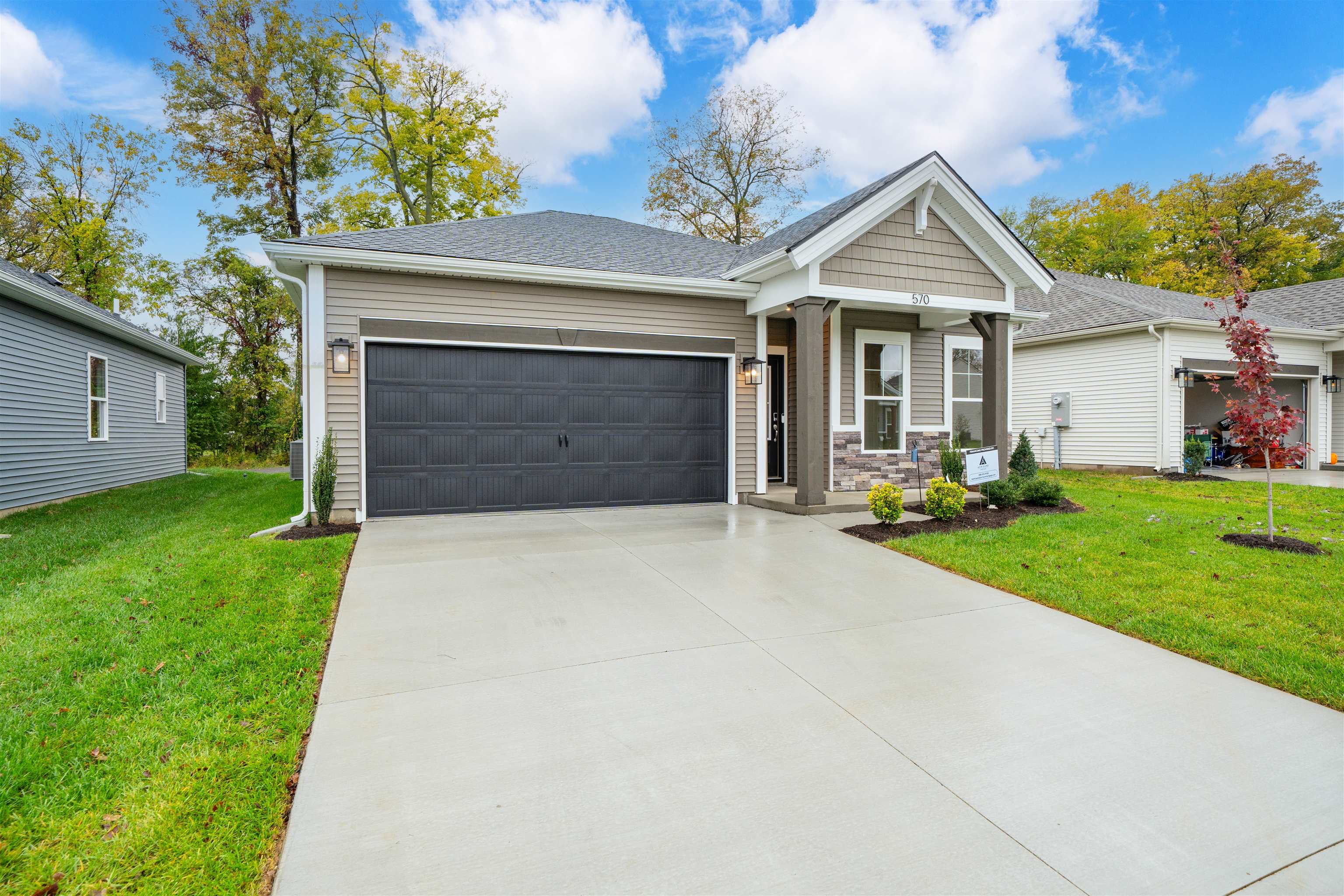 570 Alabaster Lane, Owensboro, Kentucky 42301, 3 Bedrooms Bedrooms, ,2 BathroomsBathrooms,Single Family Residence,For Sale,Alabaster Lane,92997