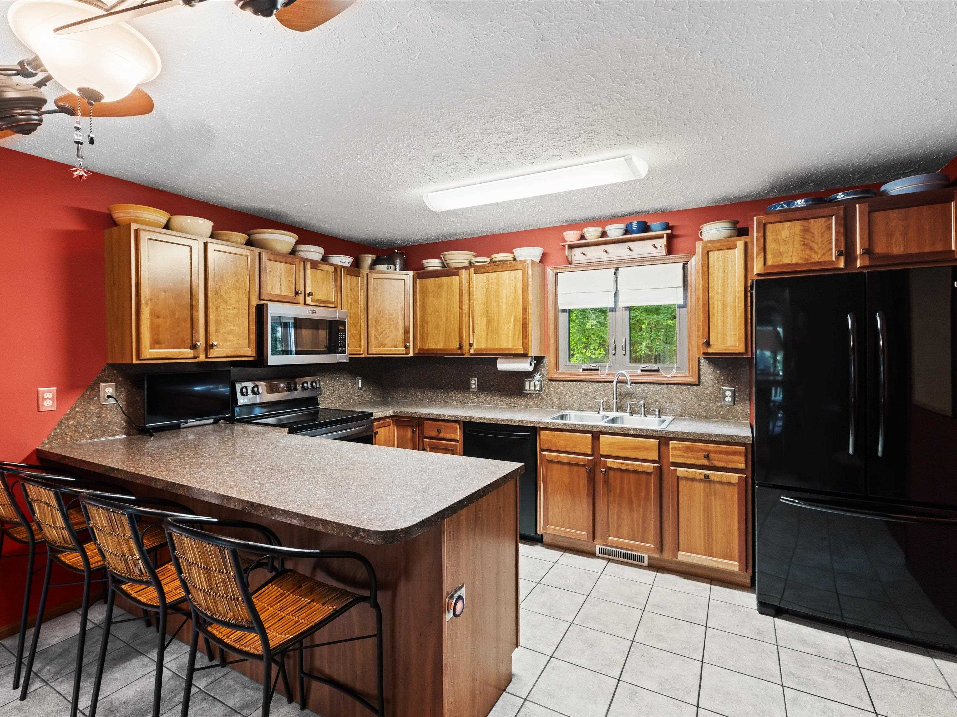 4883 Pleasant Grove Rd, Owensboro, Kentucky 42303, 3 Bedrooms Bedrooms, ,2 BathroomsBathrooms,Single Family Residence,For Sale,Pleasant Grove Rd,93001