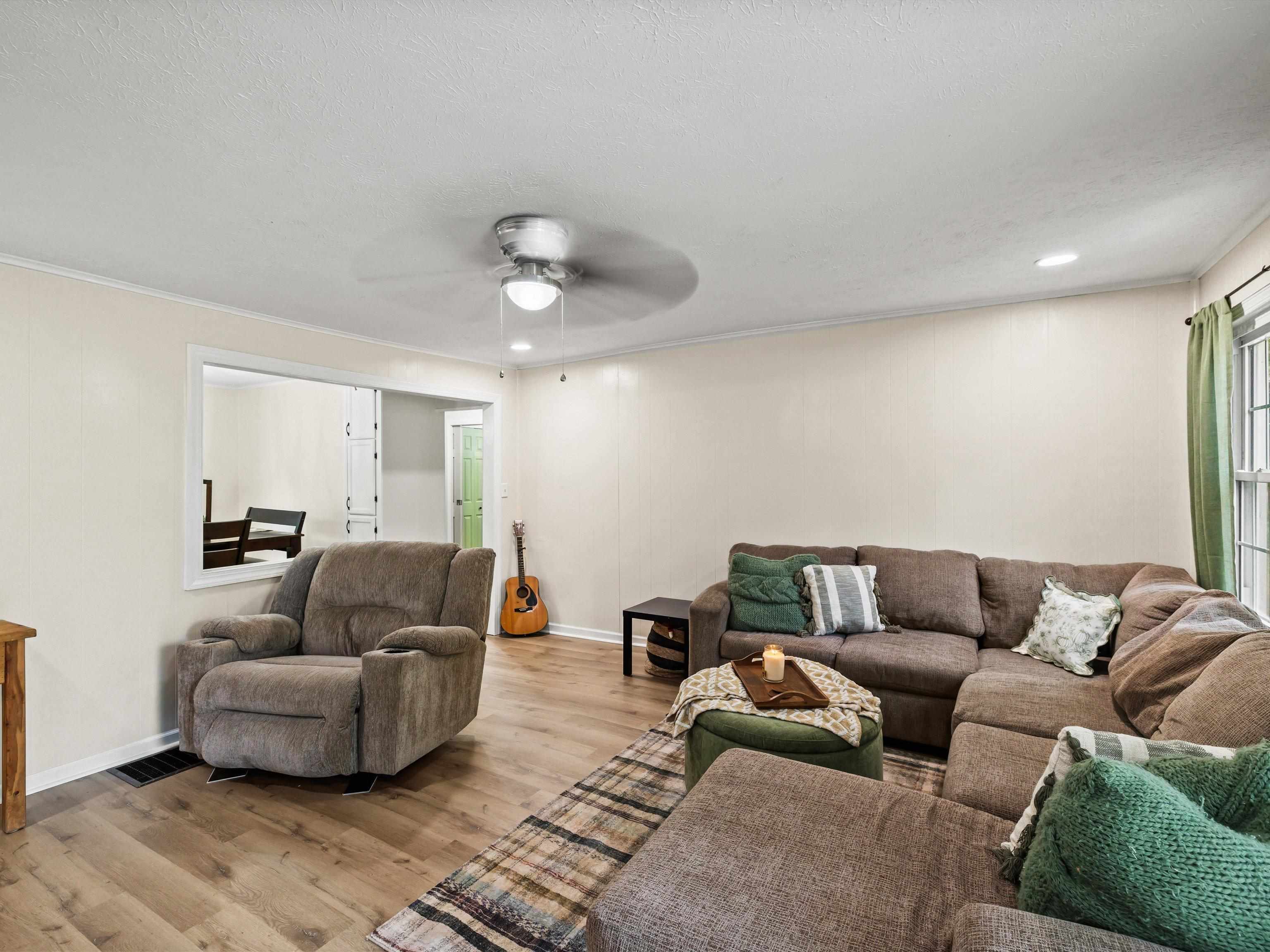 Ceiling fan
