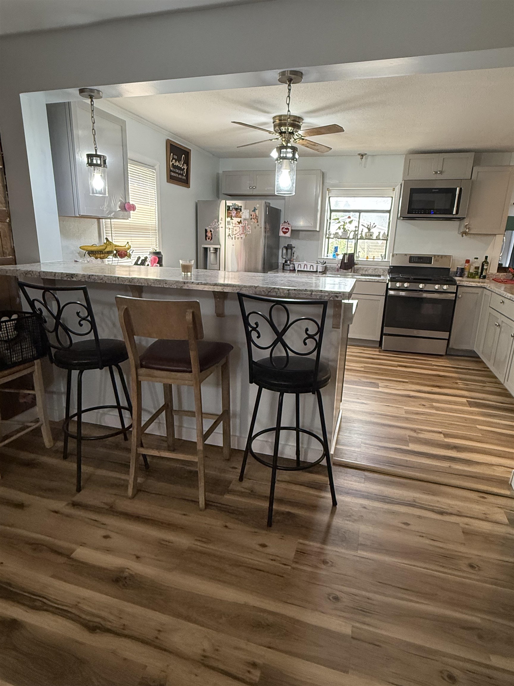3418 Queens Way, Owensboro, Kentucky 42301, 3 Bedrooms Bedrooms, ,2 BathroomsBathrooms,Single Family Residence,For Sale,Queens Way,93009