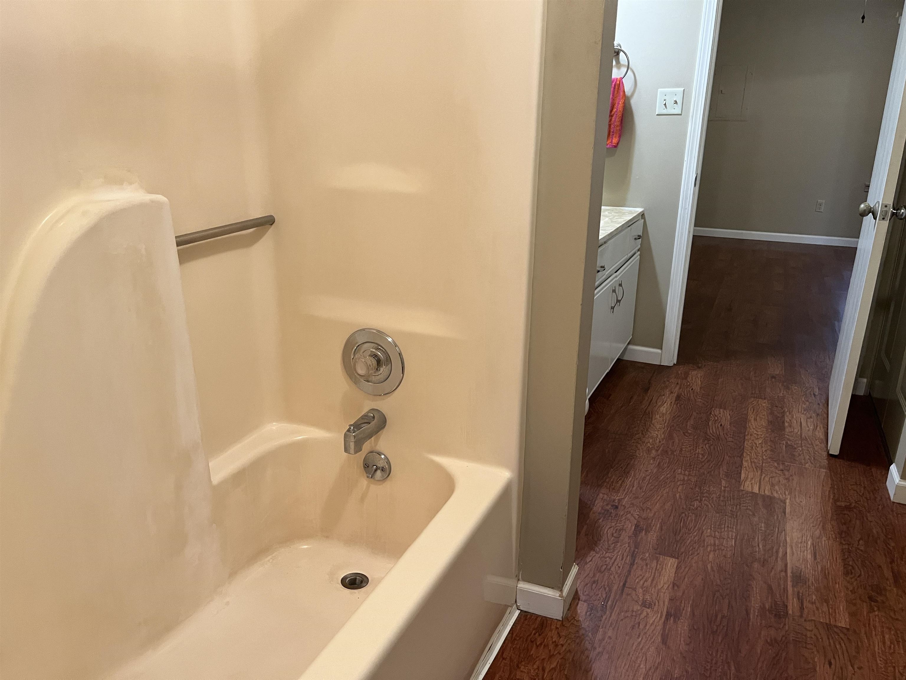 2506 Elder Dr, Owensboro, Kentucky 42301-9999, 2 Bedrooms Bedrooms, ,1 BathroomBathrooms,Single Family Residence,For Sale,Elder Dr,93012