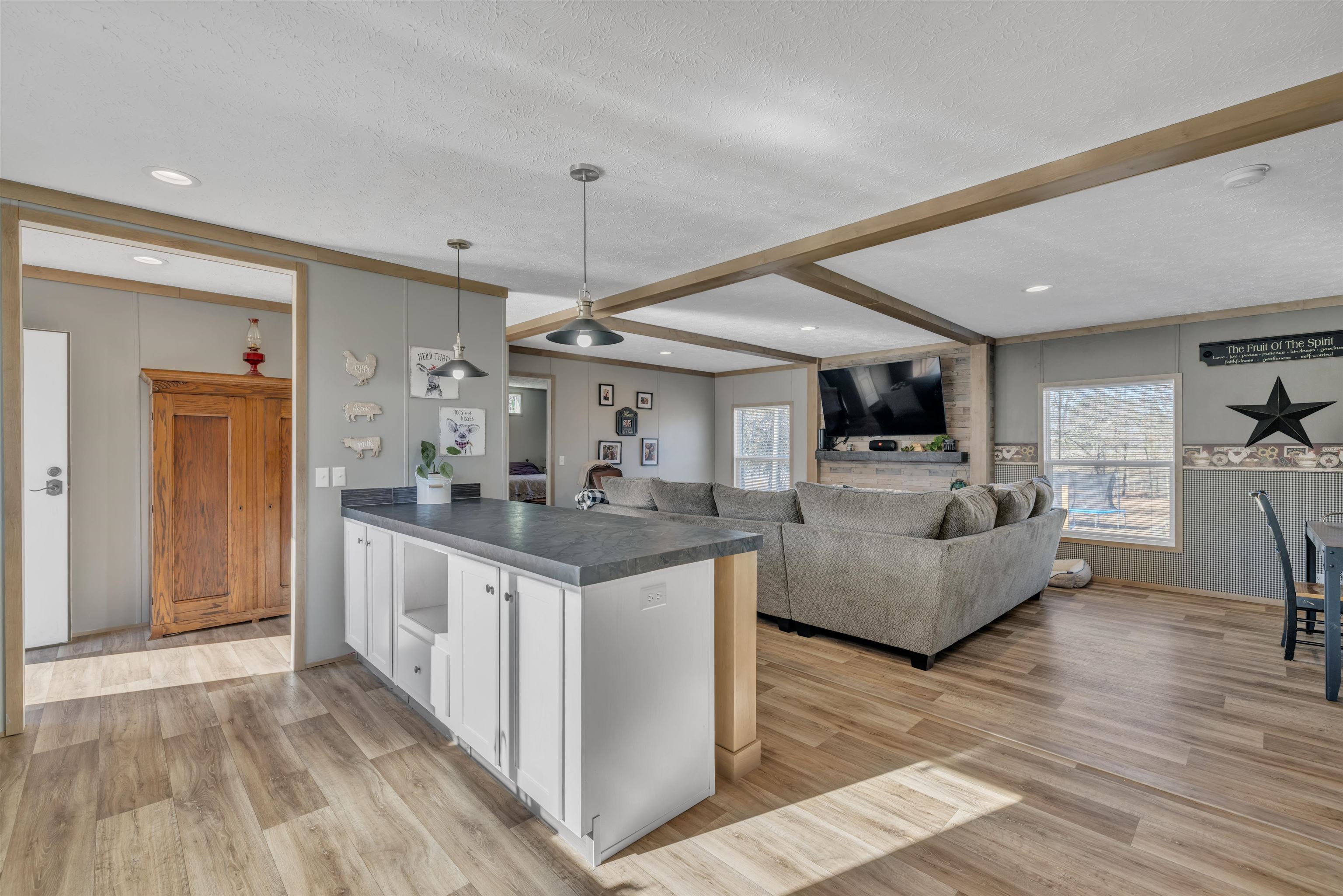 7815 Hwy 2830, Maceo, Kentucky 42355, 3 Bedrooms Bedrooms, ,2 BathroomsBathrooms,Manufactured Home,For Sale,Hwy 2830,93013
