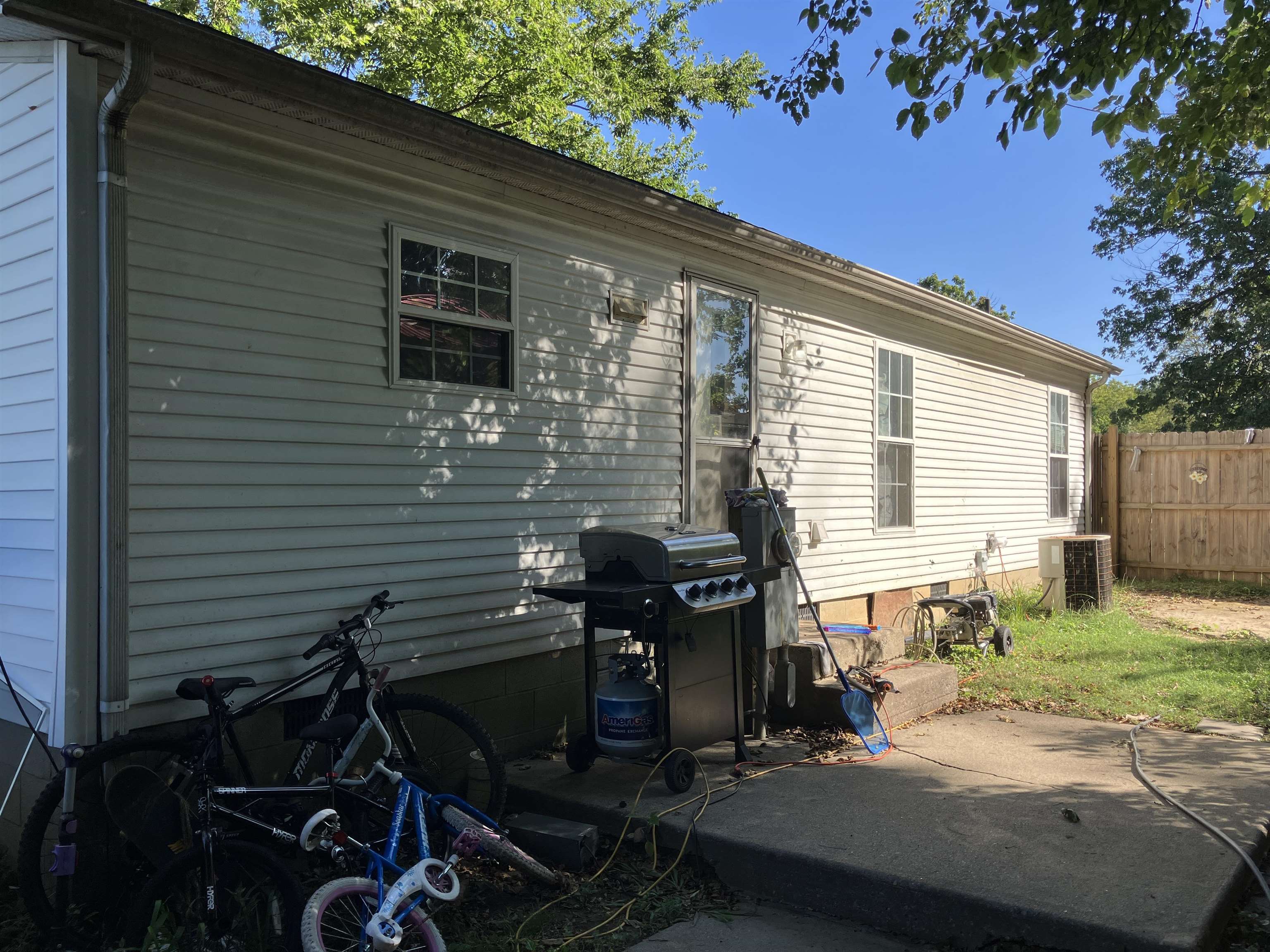 1920 15th Street, Owensboro, Kentucky 42301, 3 Bedrooms Bedrooms, ,2 BathroomsBathrooms,Manufactured Home,For Sale,15th Street,93017
