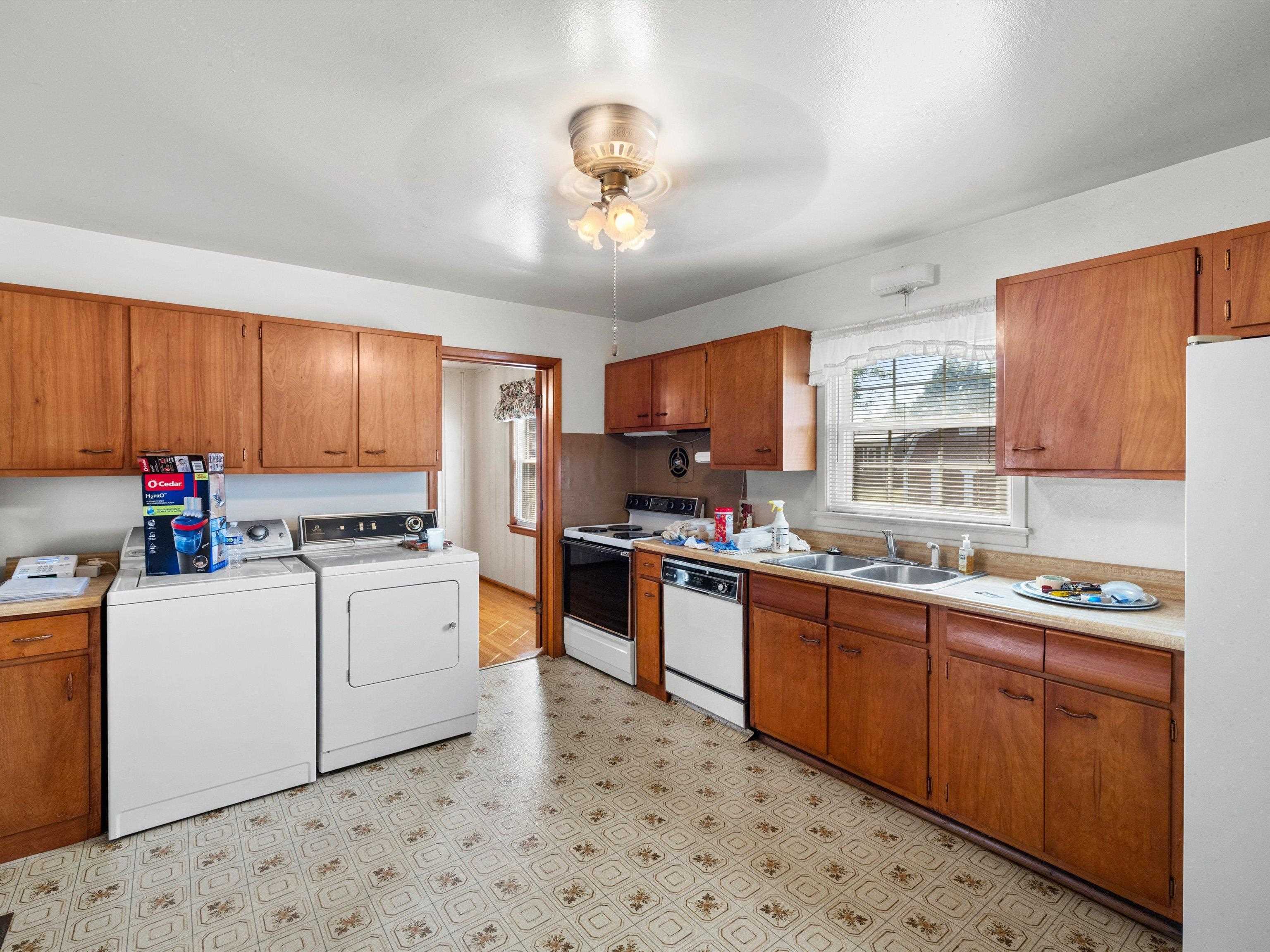 2524 South Cherokee Drive, Owensboro, Kentucky 42301, 3 Bedrooms Bedrooms, ,1 BathroomBathrooms,Single Family Residence,For Sale,South Cherokee Drive,93018