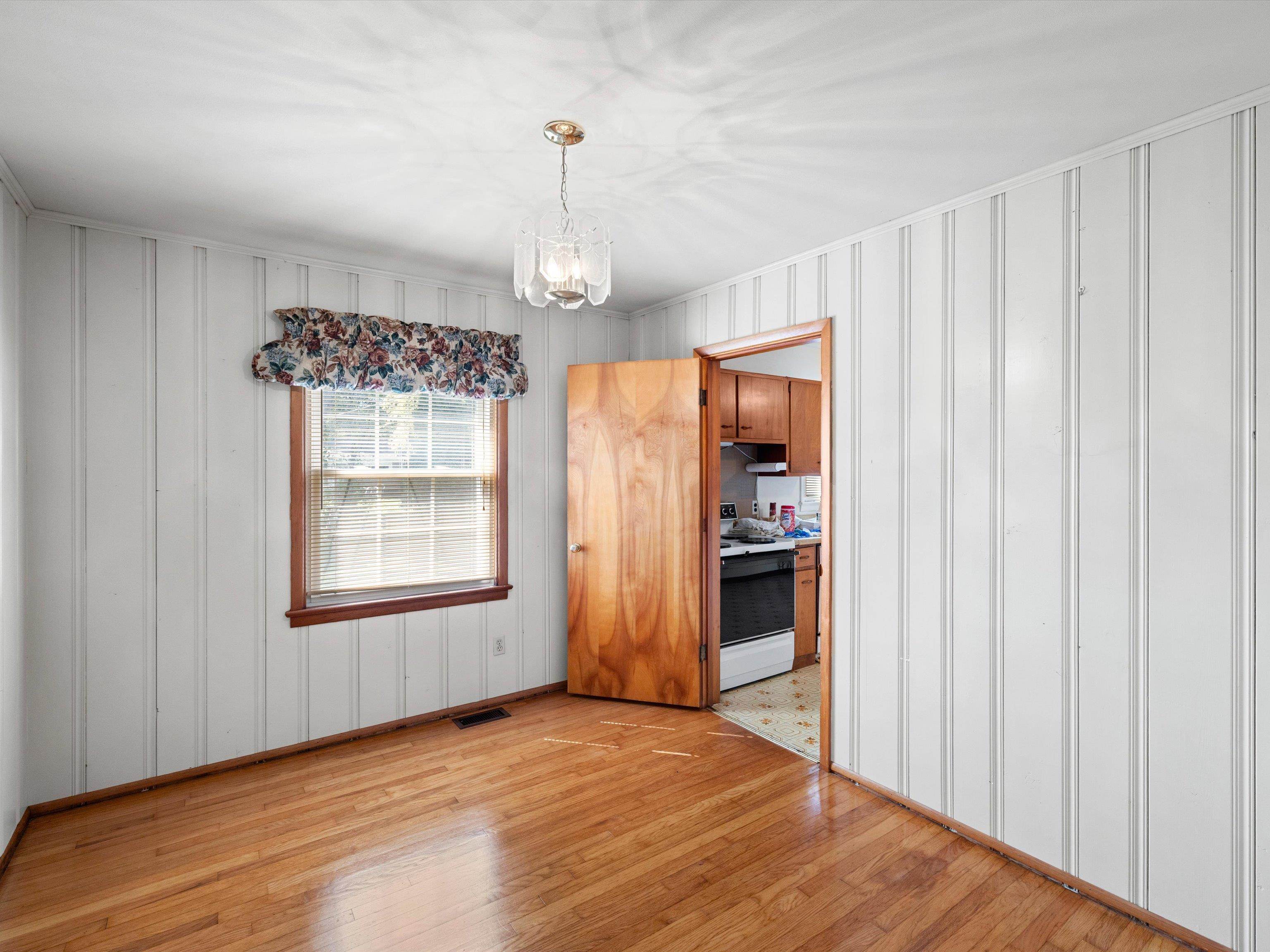 2524 South Cherokee Drive, Owensboro, Kentucky 42301, 3 Bedrooms Bedrooms, ,1 BathroomBathrooms,Single Family Residence,For Sale,South Cherokee Drive,93018